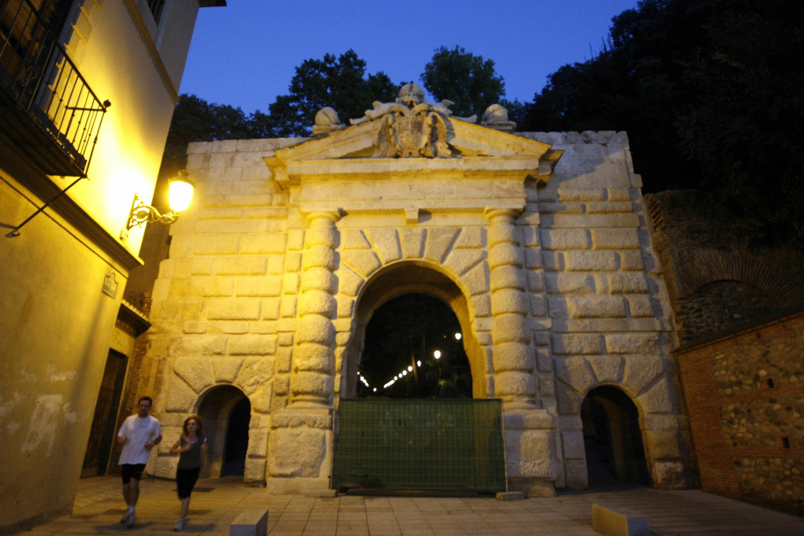 El ferial estrenará portada: La Puerta de las Granadas