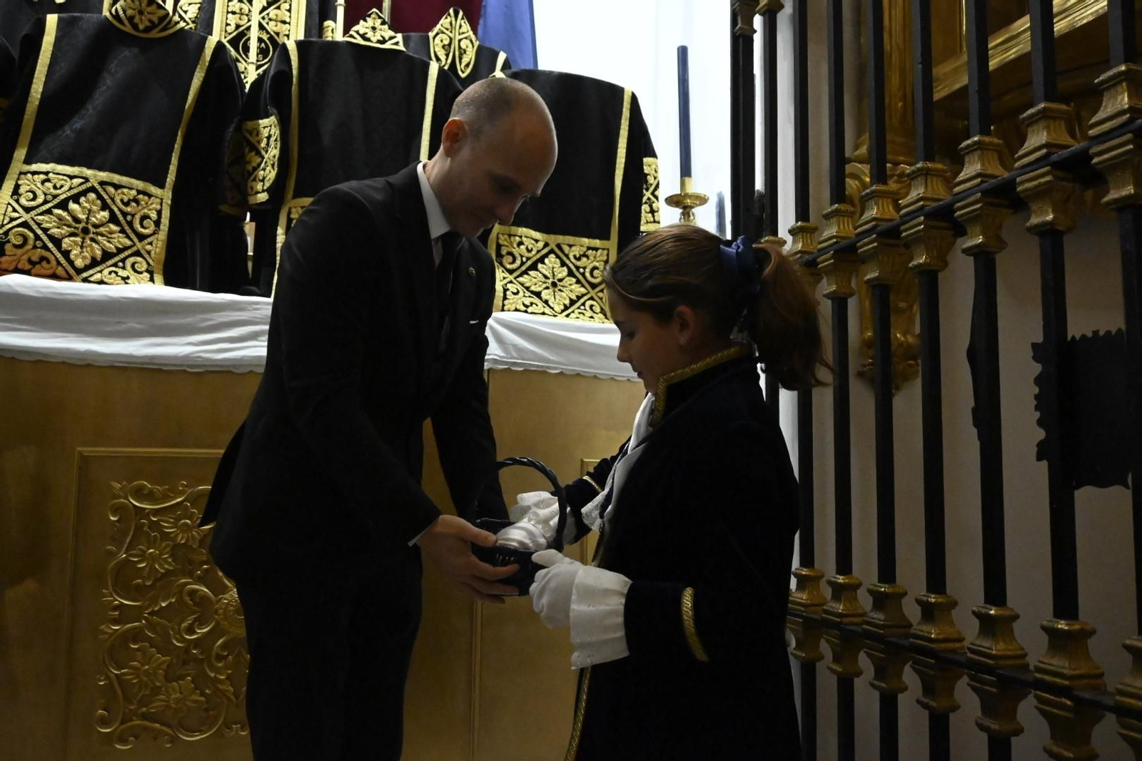 Las mejores imágenes del Miércoles Santo: Hermandad de la Santa Cruz