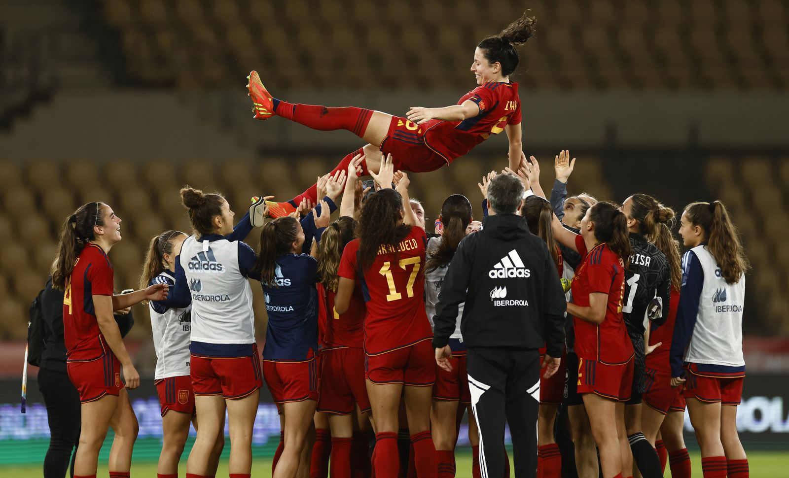 Las imágenes del España - Japón femenino en Sevilla