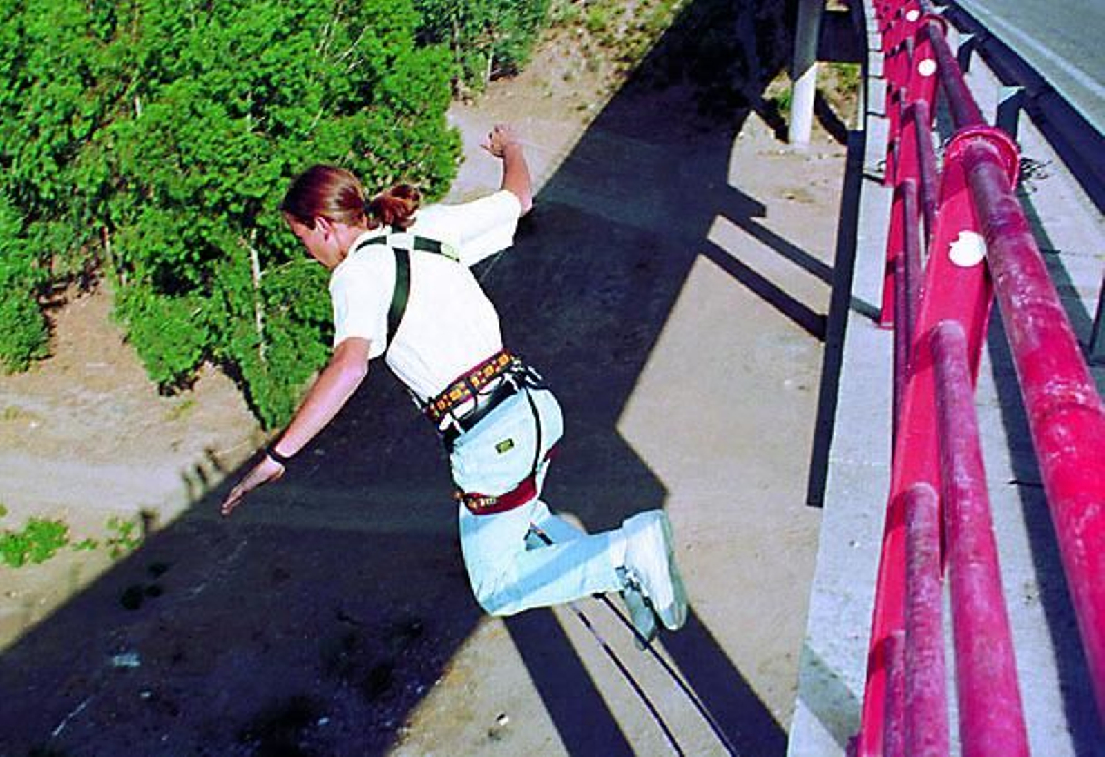 ¿Por qué no se puede hacer puenting en Granada?