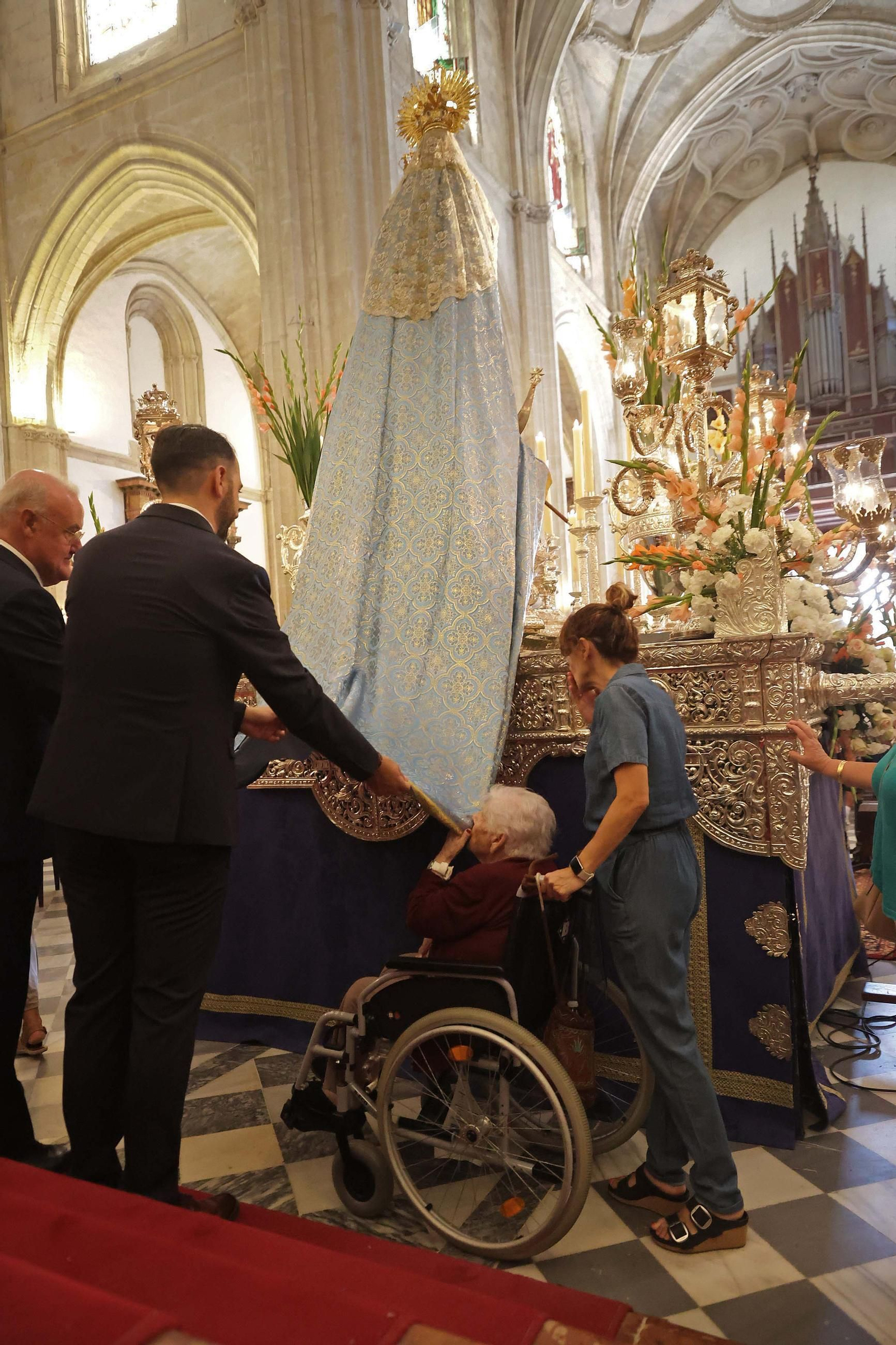 La tradición bajo el manto de la Virgen de la Luz de Tarifa, en imágenes