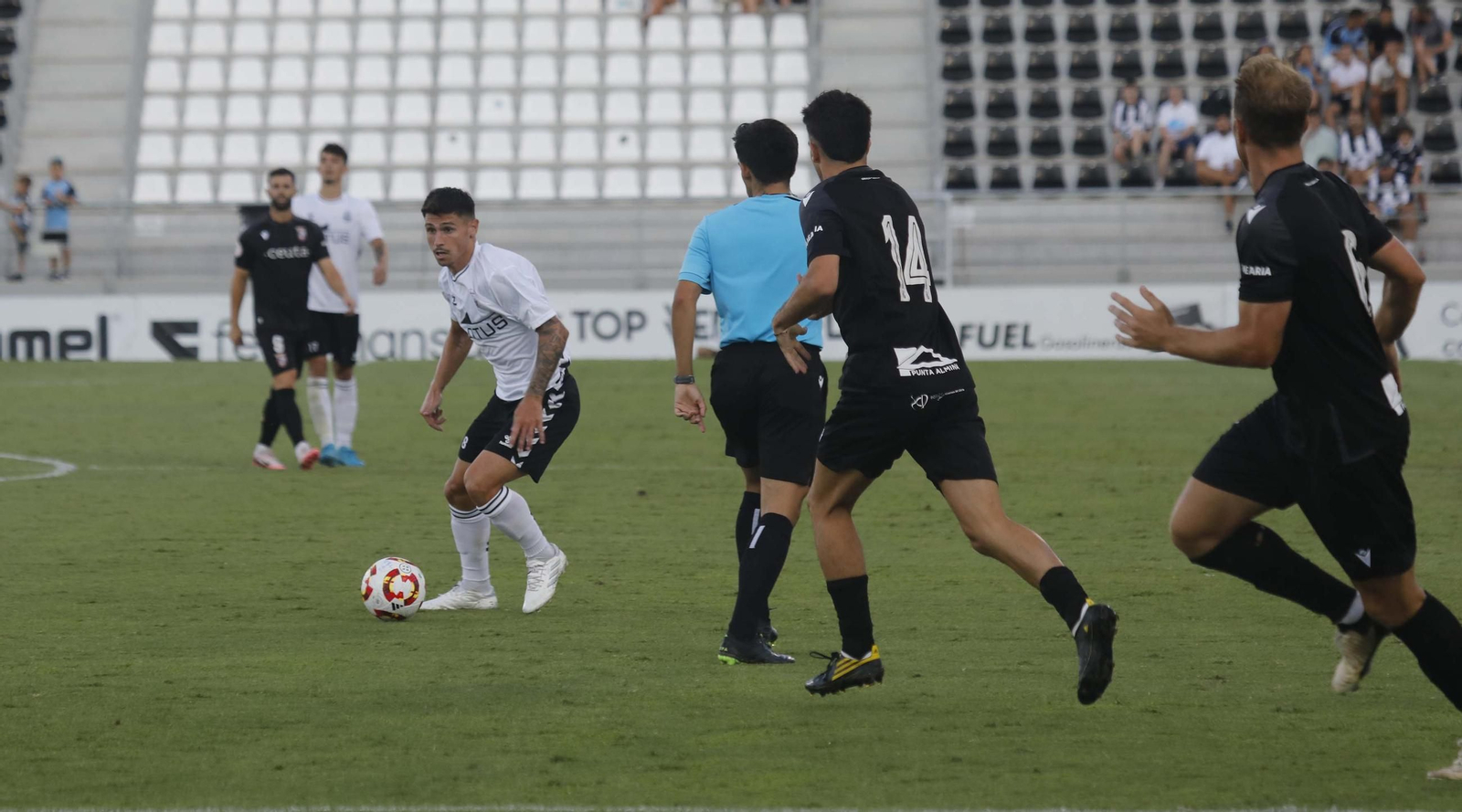 Las fotos del Balona-AD Ceuta de pretemporada en el Ciudad de La Línea (0-1)