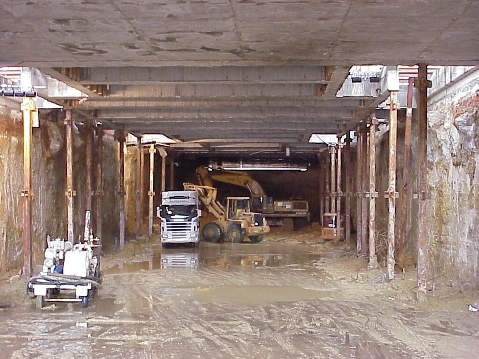 Las imágenes inéditas de las obras del soterramiento en Cádiz