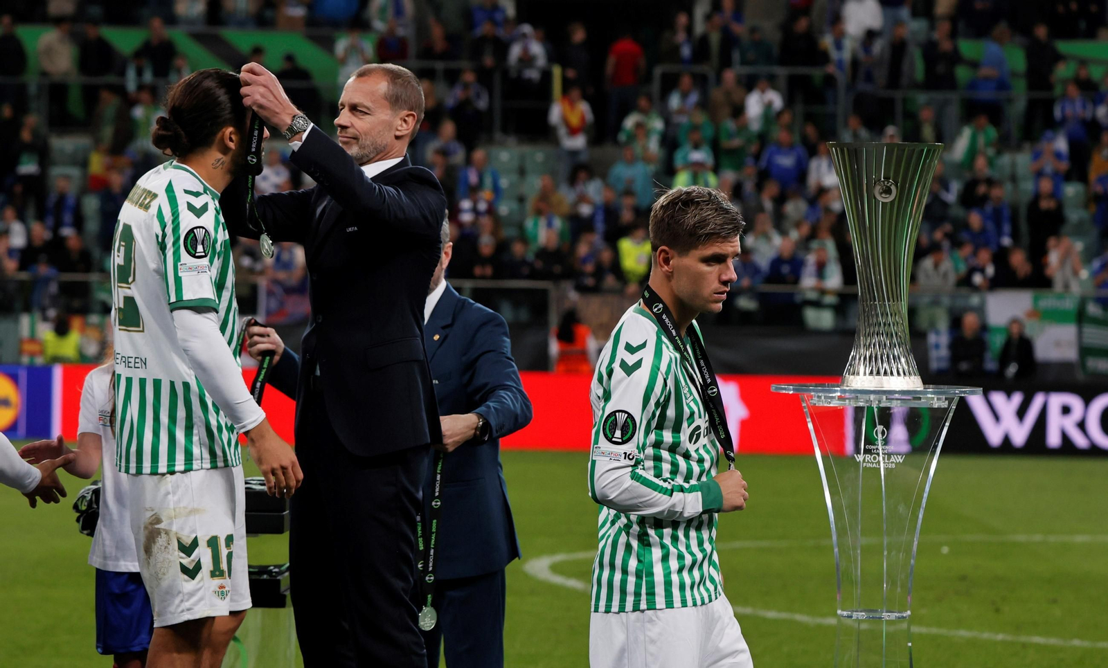 Las mejores fotos del Betis - Chelsea en la final de la Conference League