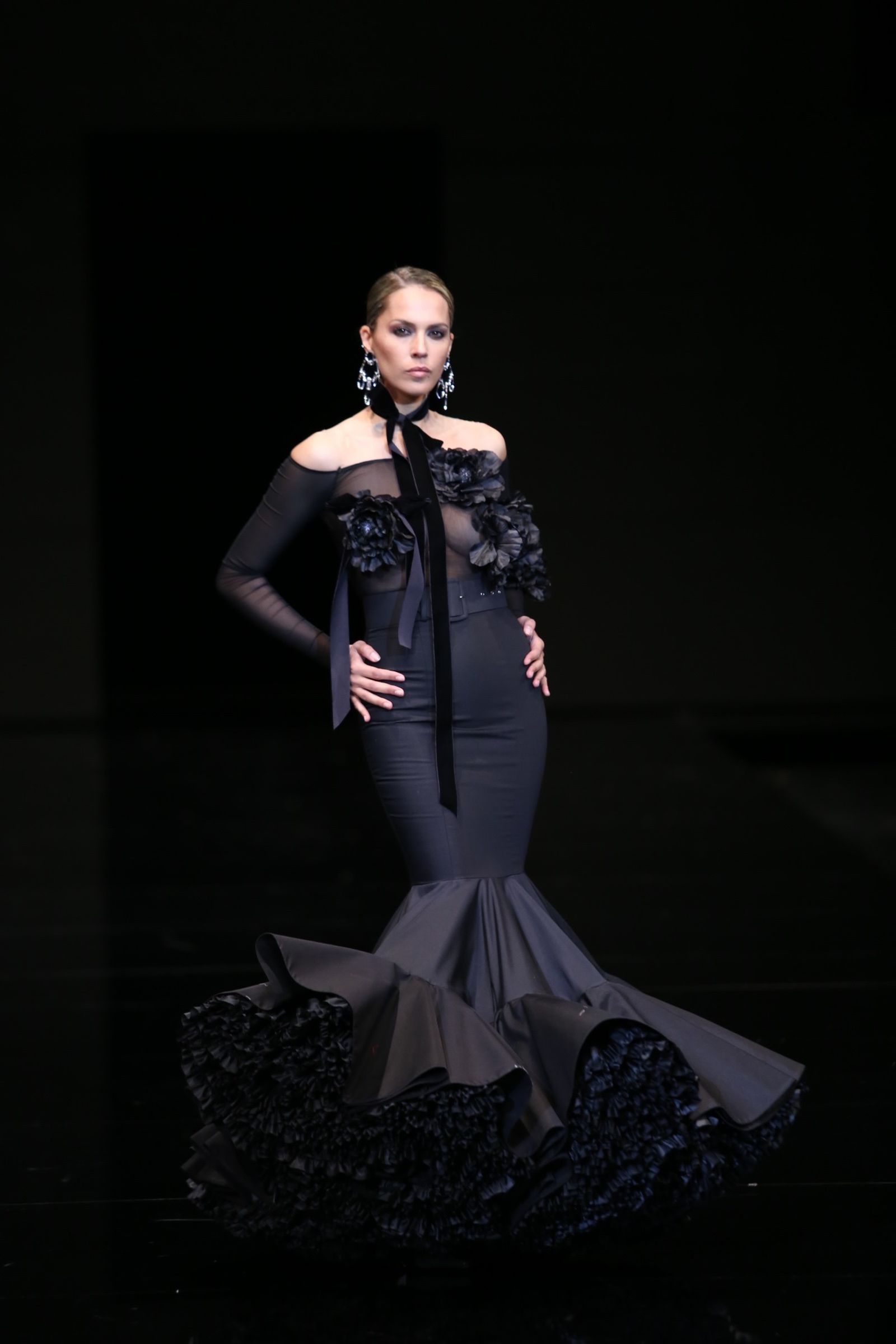 El traje de flamenca negro de 2019, sinónimo de elegancia