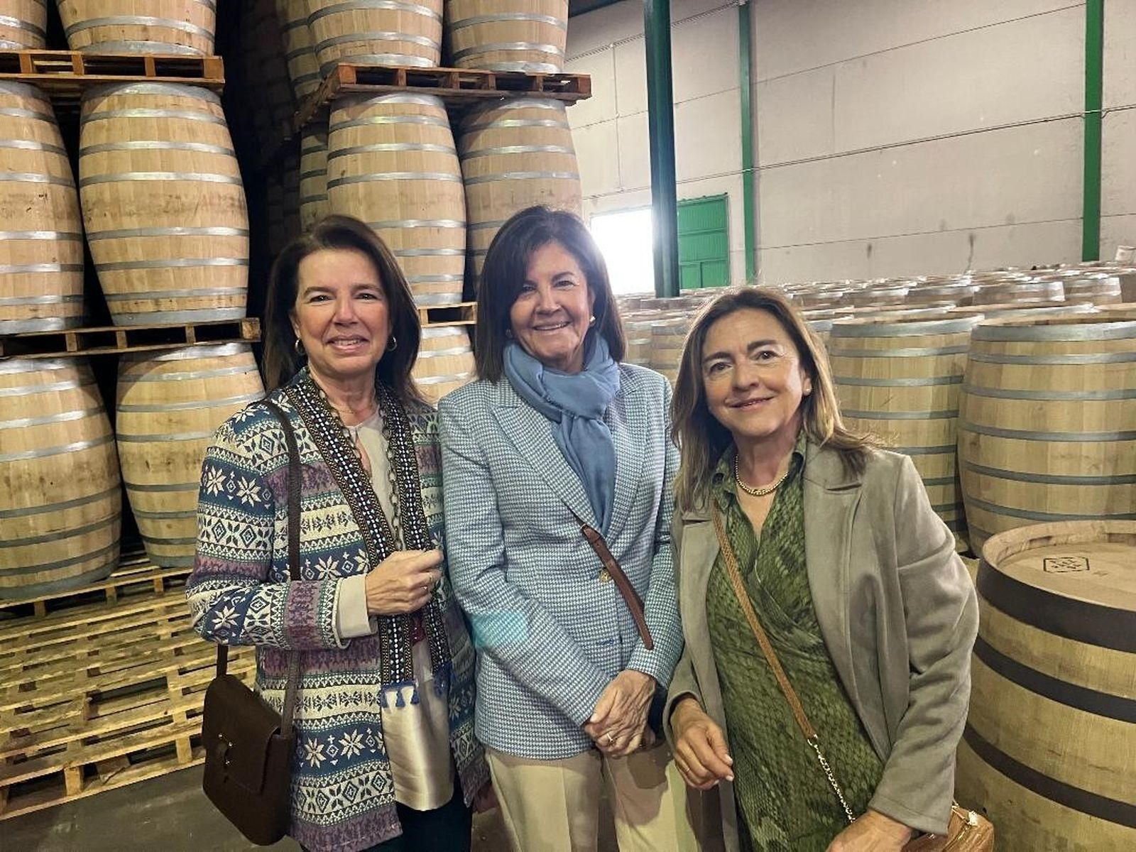 Yolanda Altarejos, Pilar Espinar e Inmaculada Barea coincidieron en el  festejo.