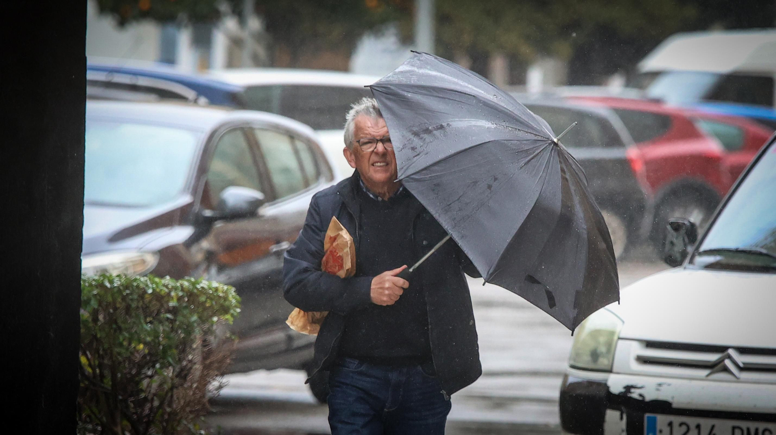 La borrasca Karlotta provoca inundaciones en algunas zonas de Jerez