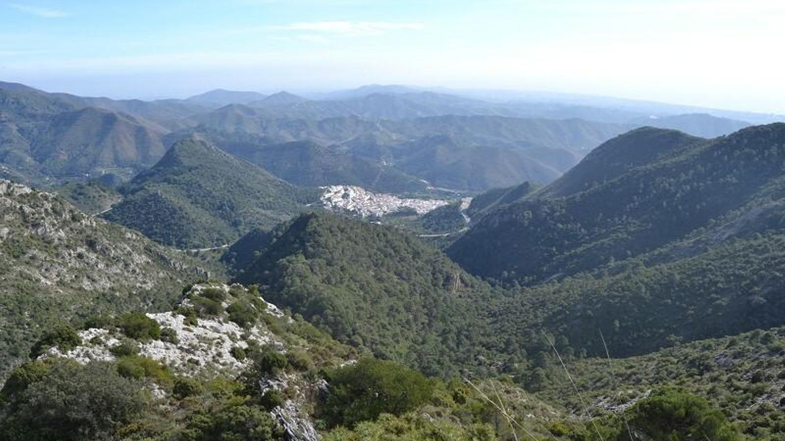 El Mirador del Corzo quita la respiración dos veces: para llegar, y una vez que nos muestra sus vistas.