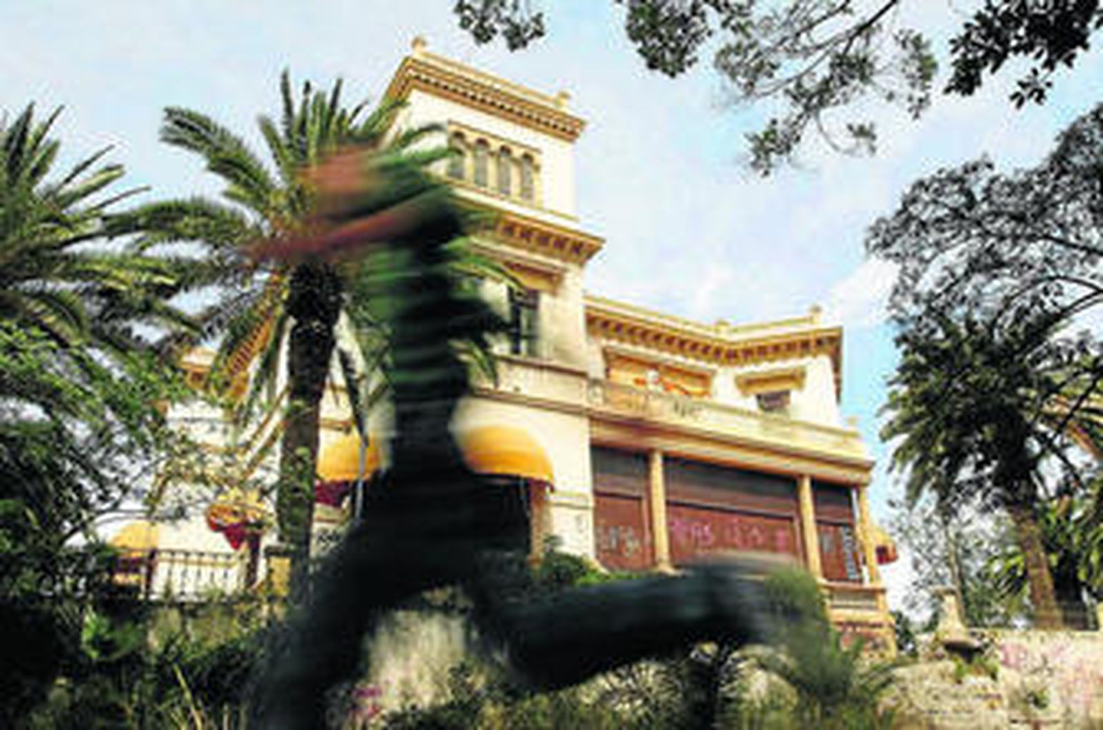 Con la licencia en la mano, el Instituto Andaluz de la Mujer podrá iniciar su equipamiento.