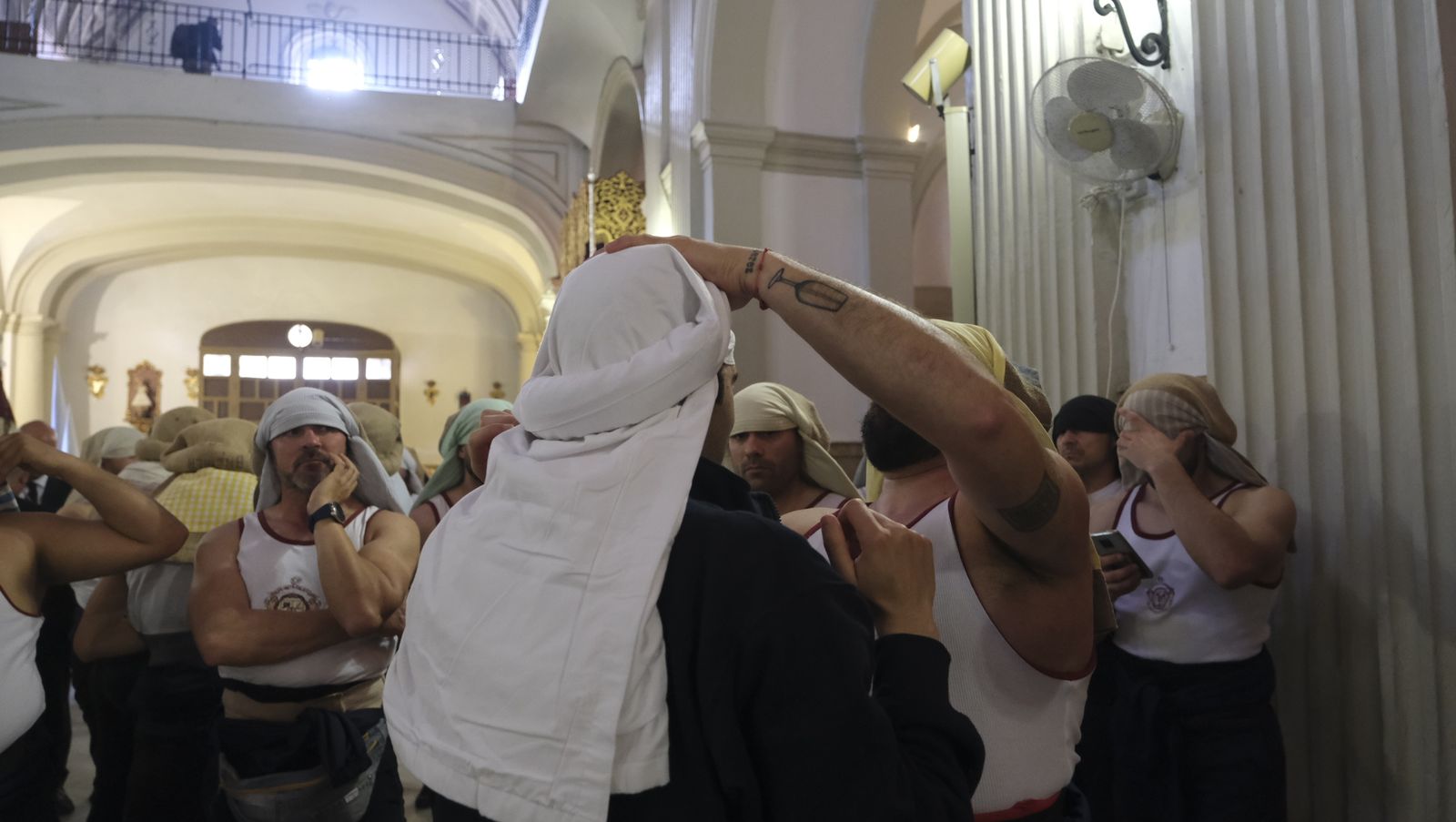 La procesión de la Santa Cena en Almería, en imágenes