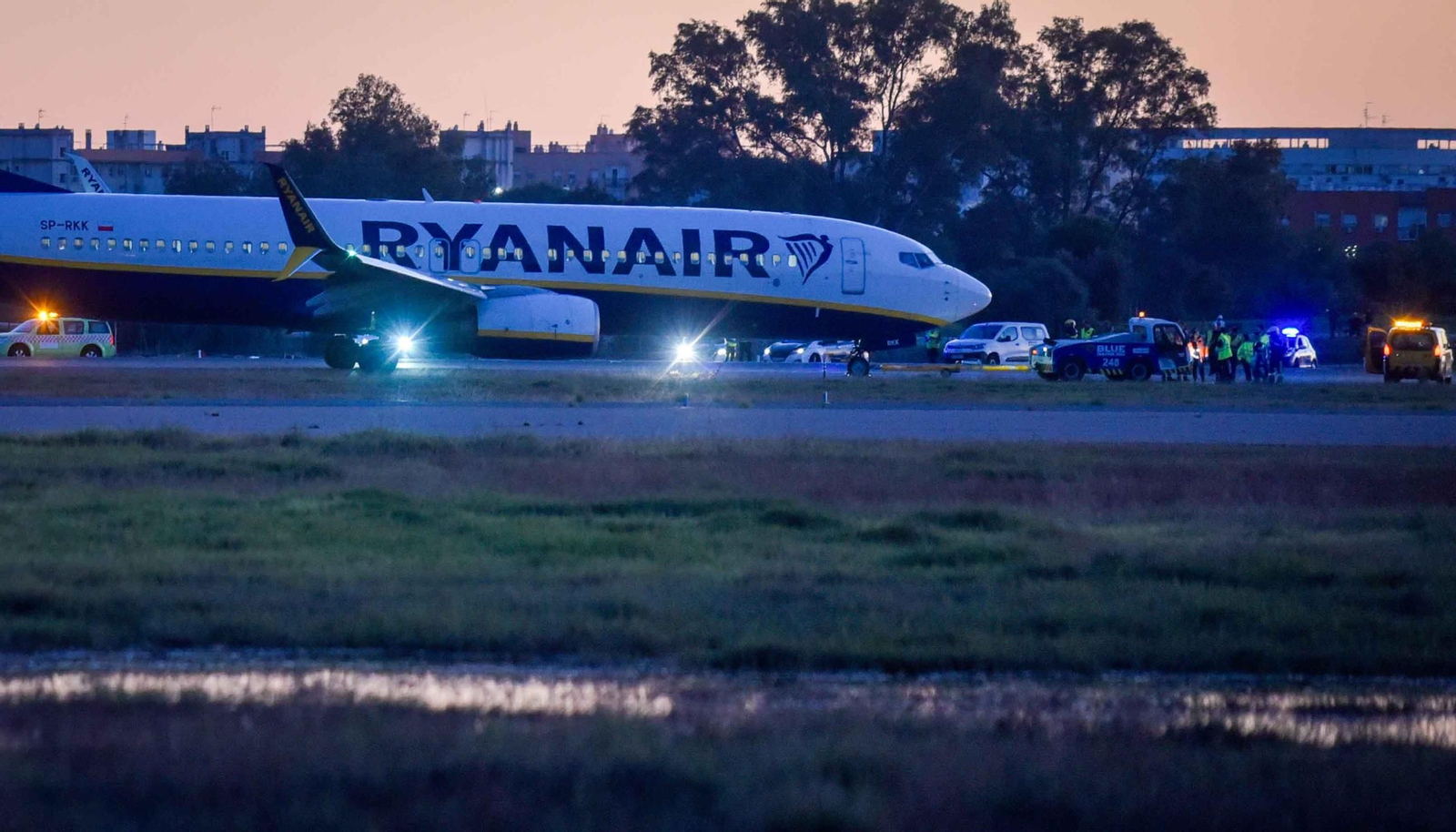 Aterrizaje de emergencia de un avión en Sevilla