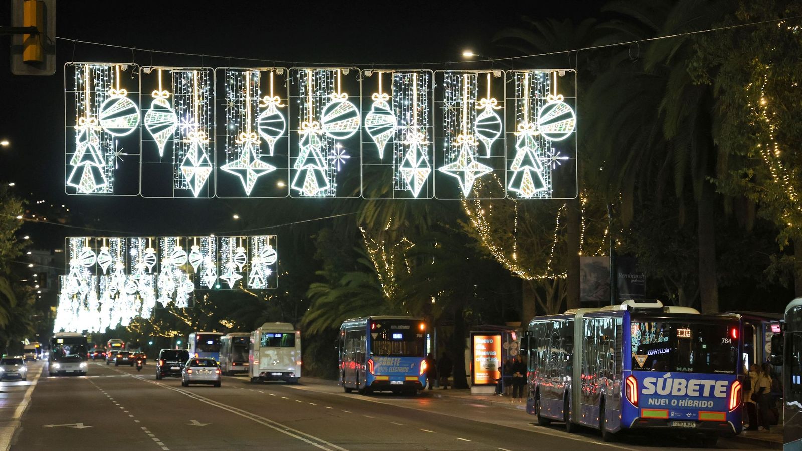 Autobuses en la Alameda de Málaga