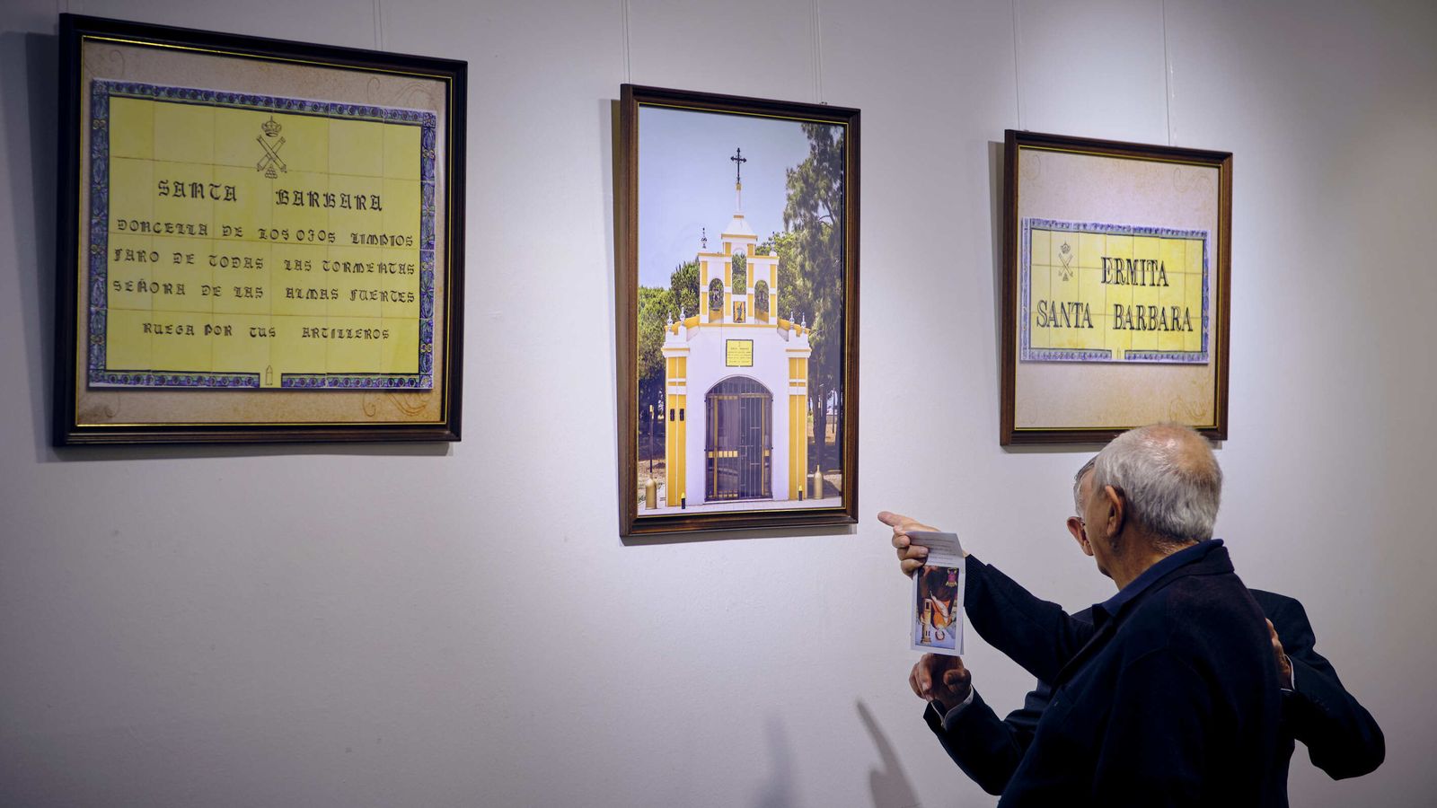 Exposición de  las imágenes relativas a Santa Barbaraque se custodian en las dependencias que el RACTA-4