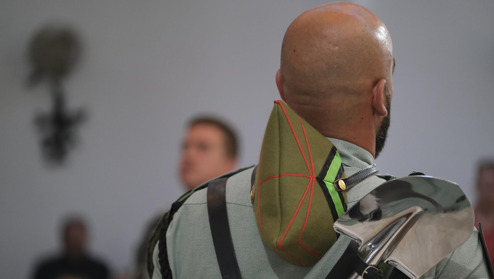 La Legión custodia el Cristo de la Buena Muerte en la Semana Santa de El Parador 2025