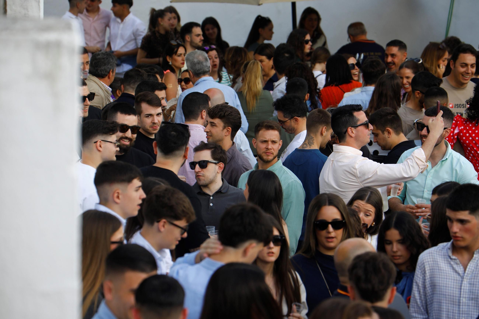Las mejores fotos de unas Cruces de Córdoba abarrotadas para dar la bienvenida al fin de semana