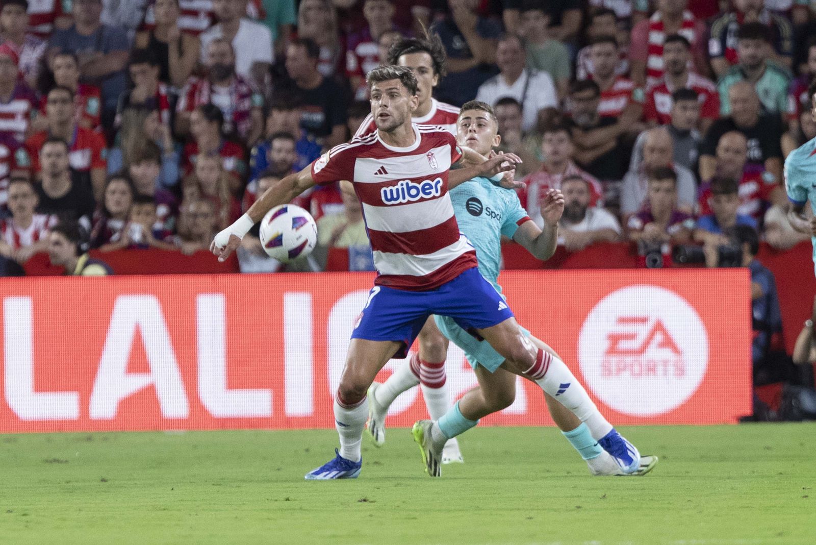Las mejores imágenes del partido entre Granada CF y FC Barcelona