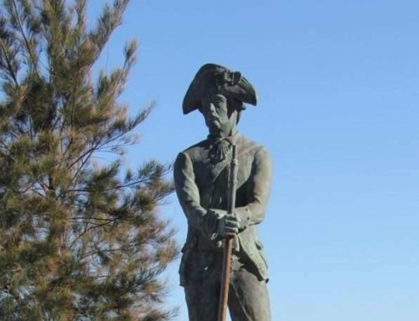Estatua de Los Escopeteros de Getares.