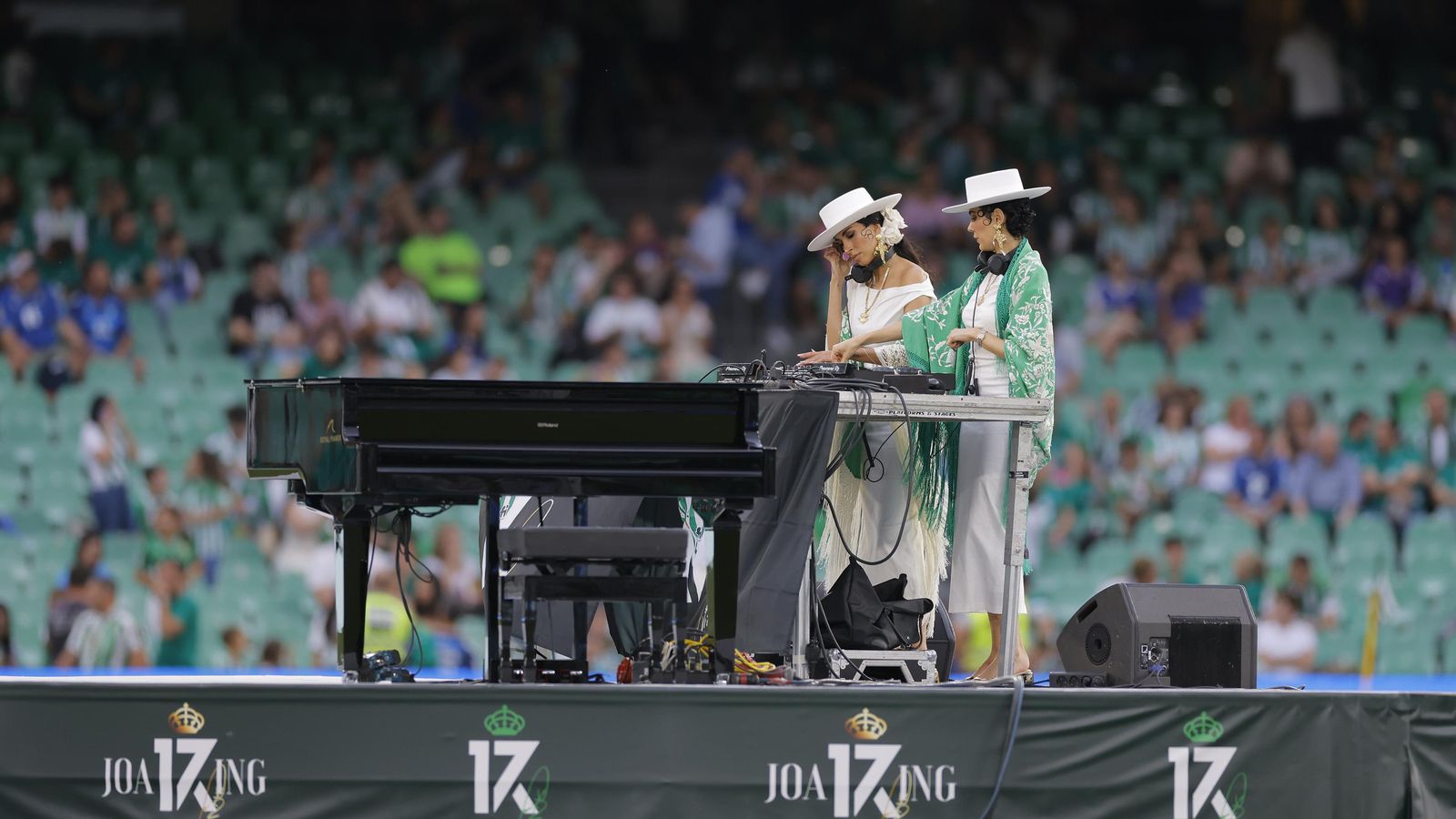 MËSTIZA, en directo.