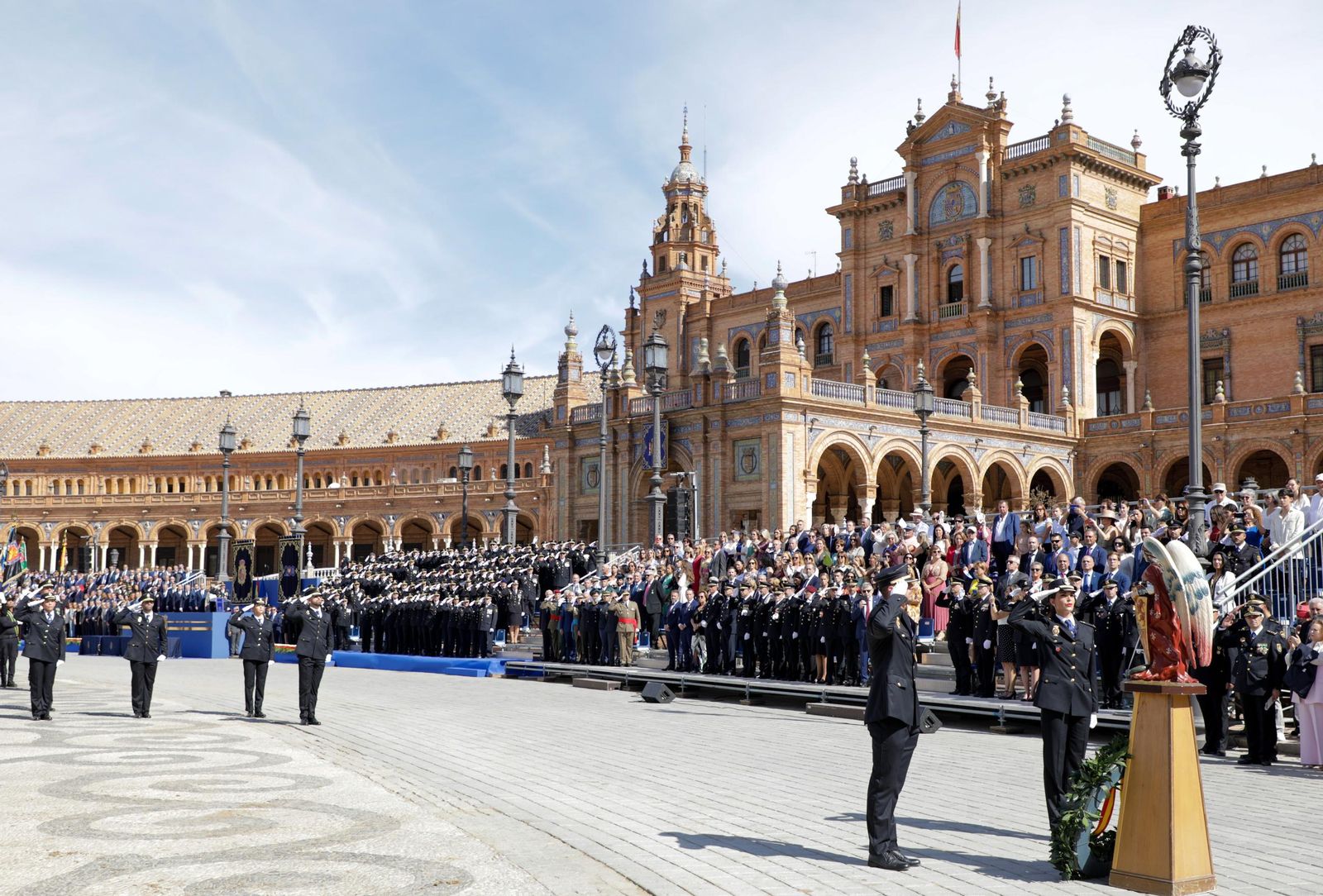 Plaza de España. Día de la Policía Nacional