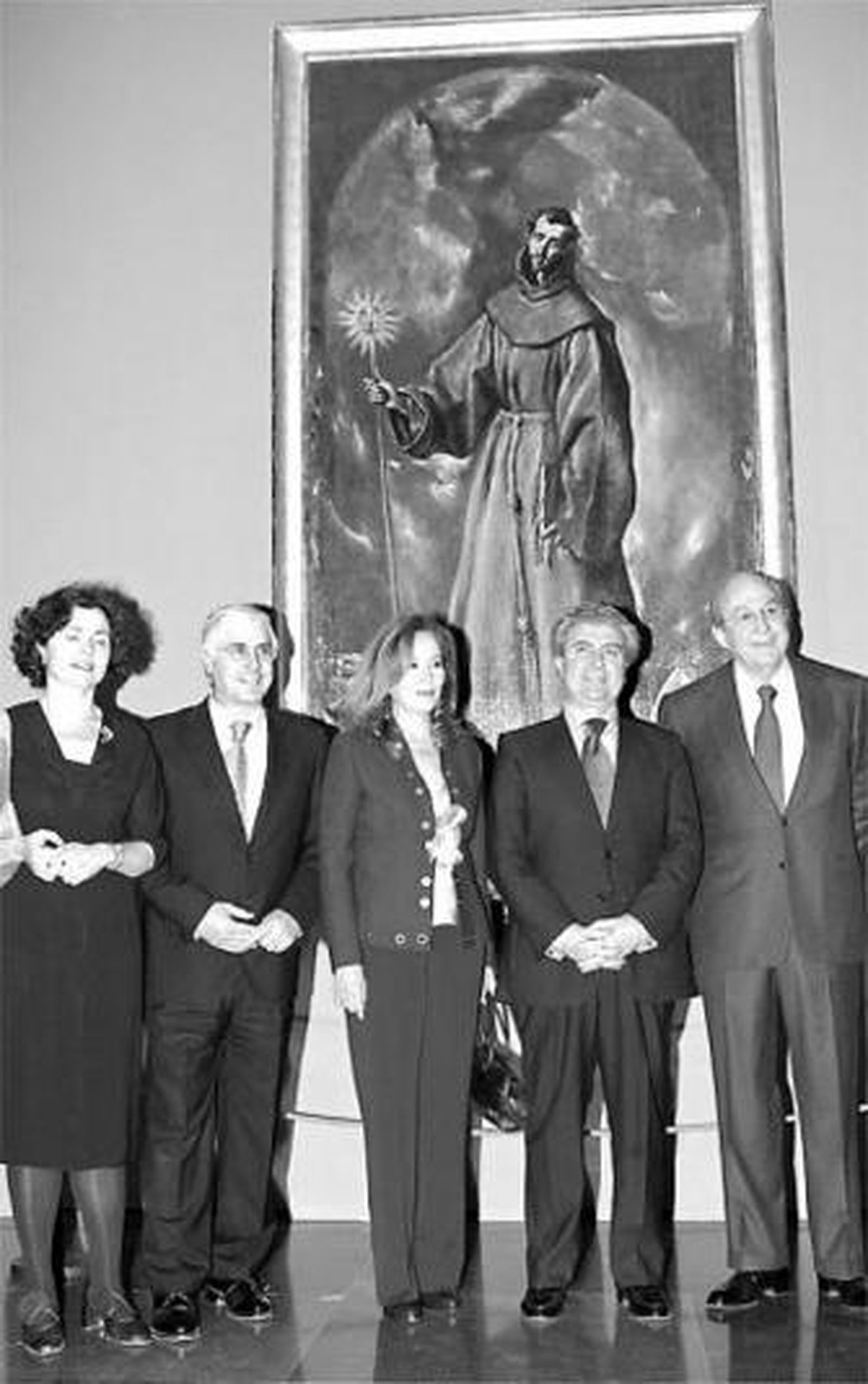 El ministro de Cultura inauguró ayer la exposición.