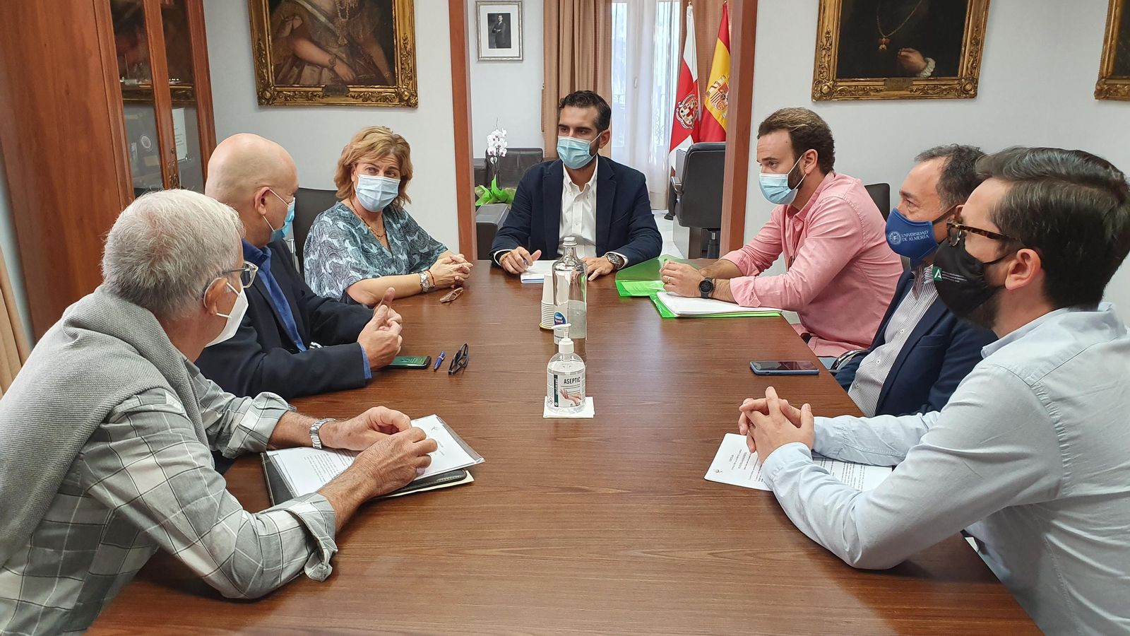 Reunión del Consejo Pro Salud Mental con el alcalde de la capital.