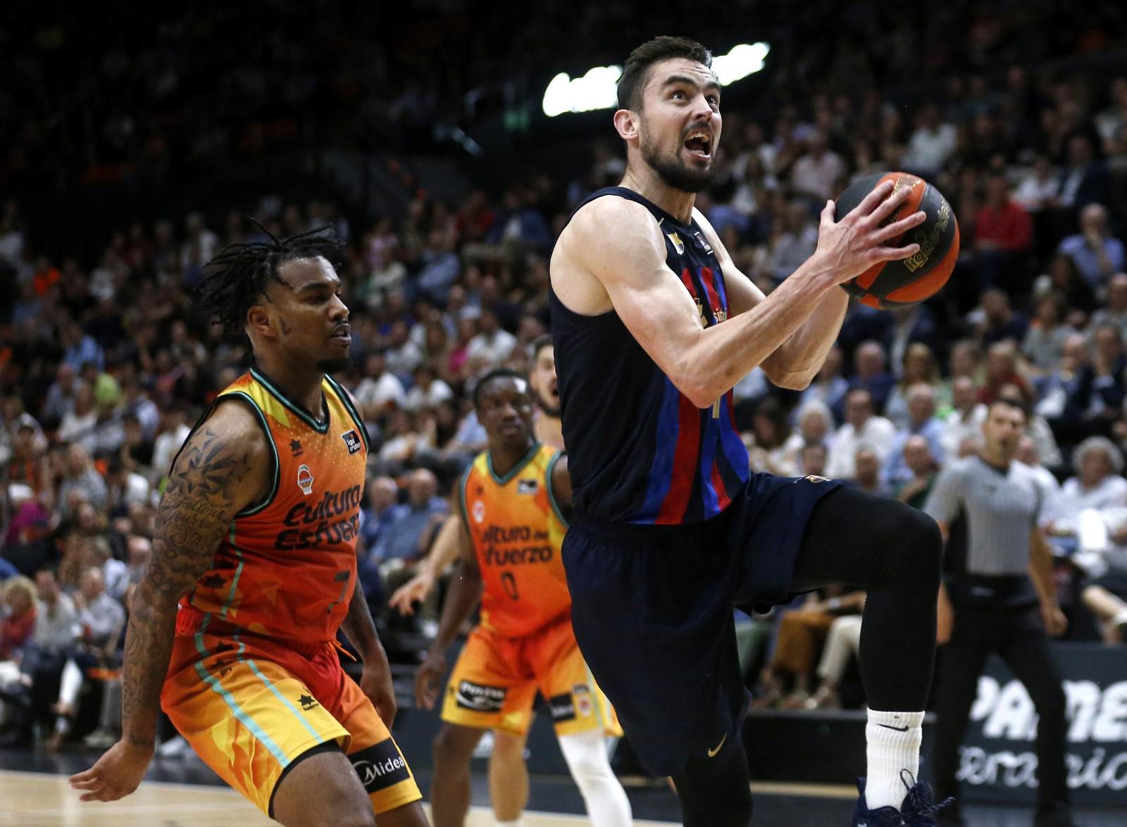 El Barça ganó en La Fonteta El Barça ganó en La Fonteta