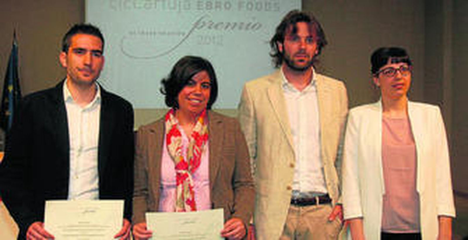 Julián Parra, Lola González, Orestes Rivada y Julia Ferrández, ayer, durante la entrega de los premios en la sede del cicCartuja.