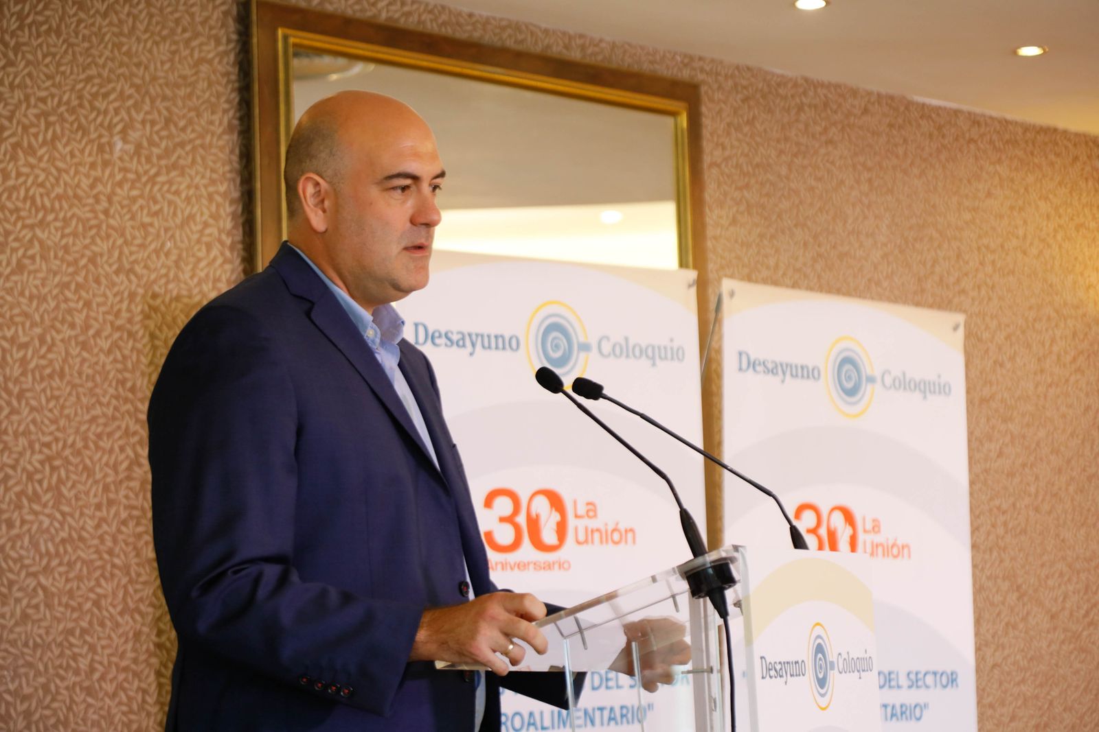 Imágenes del desayuno coloquio de Diario de Almería, con Jesús Barranco, CEO de La Unión