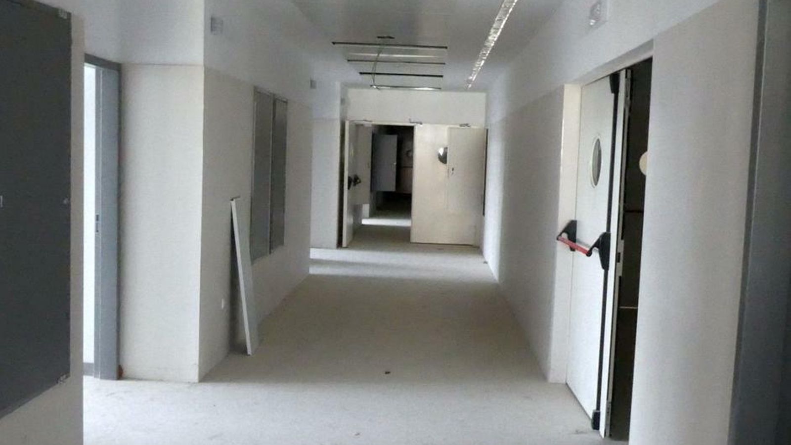 Interior de un pasillo