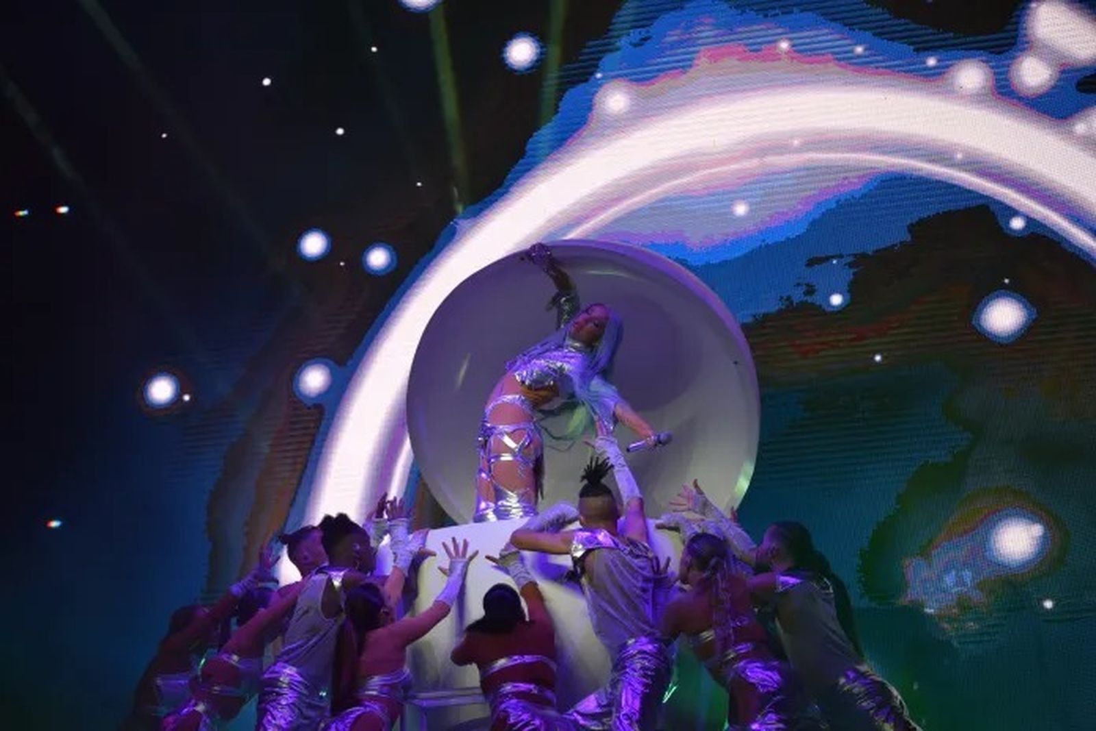 Lola Índigo en uno de sus show