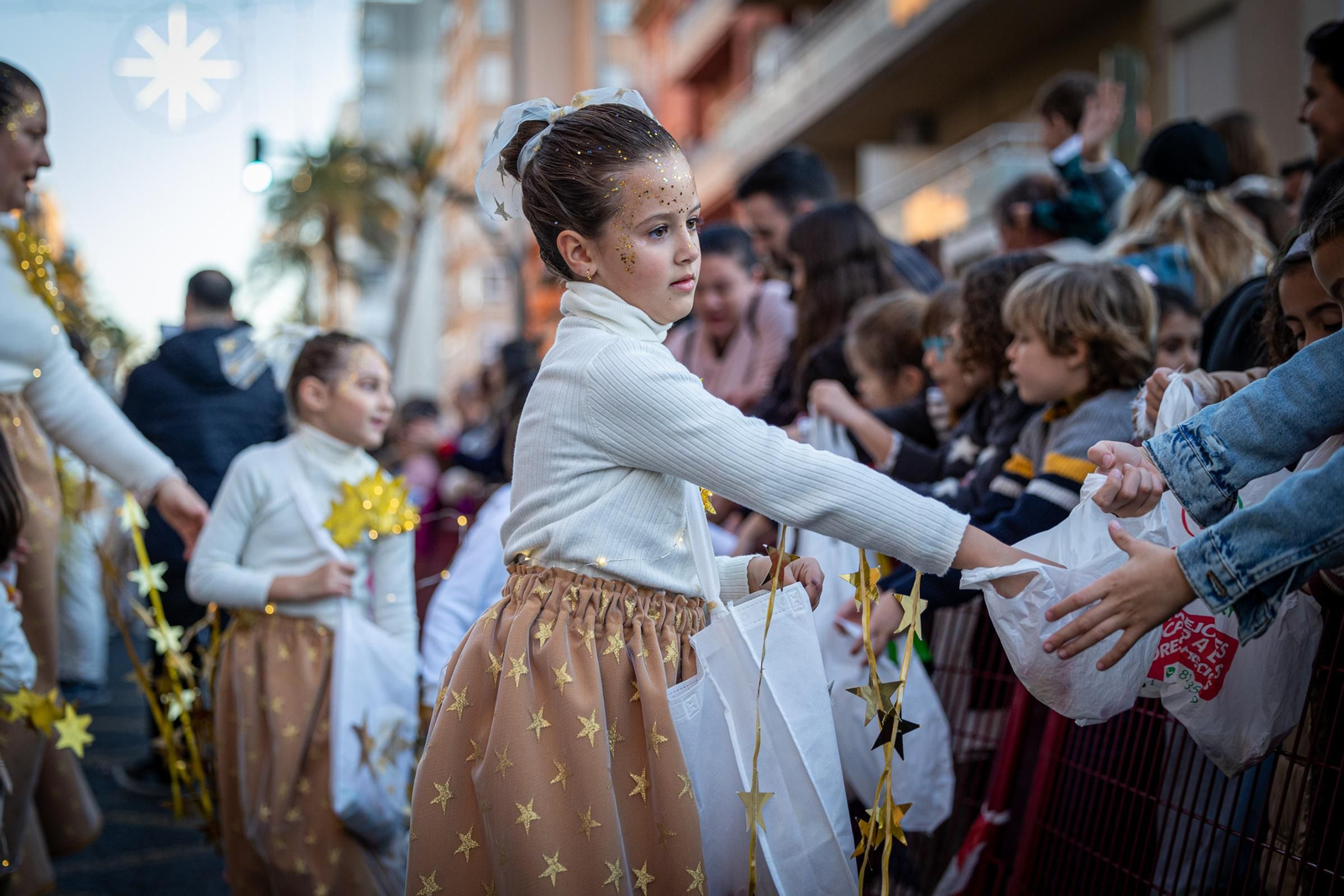 Todas las imágenes de la cabalgata de los Reyes Magos en Cádiz
