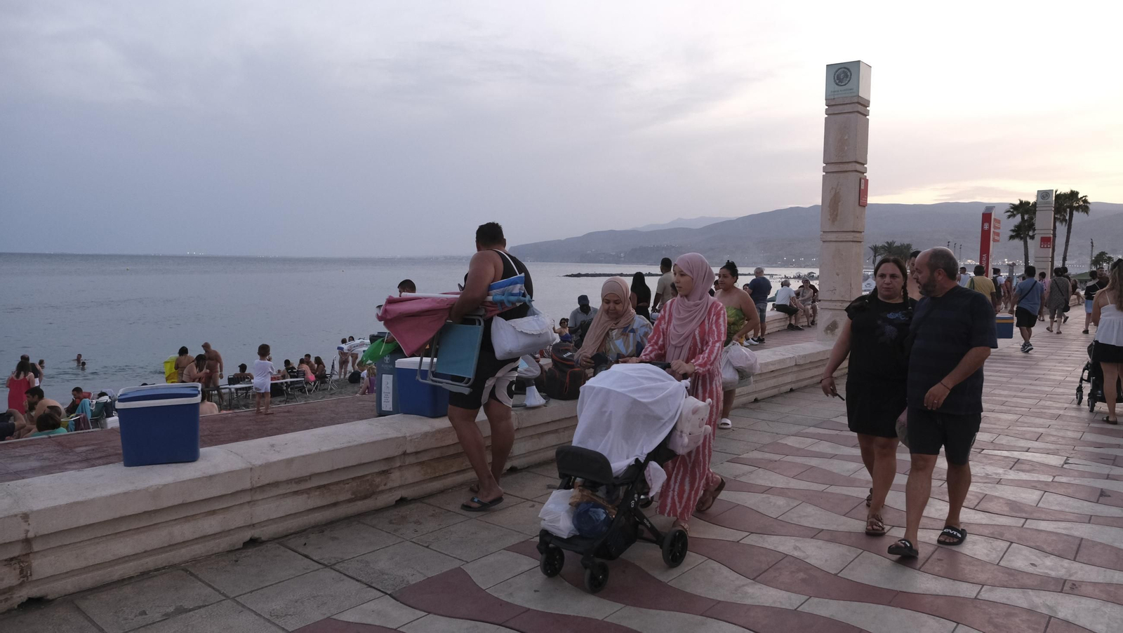 La Noche de San Juan en Almería, en imágenes