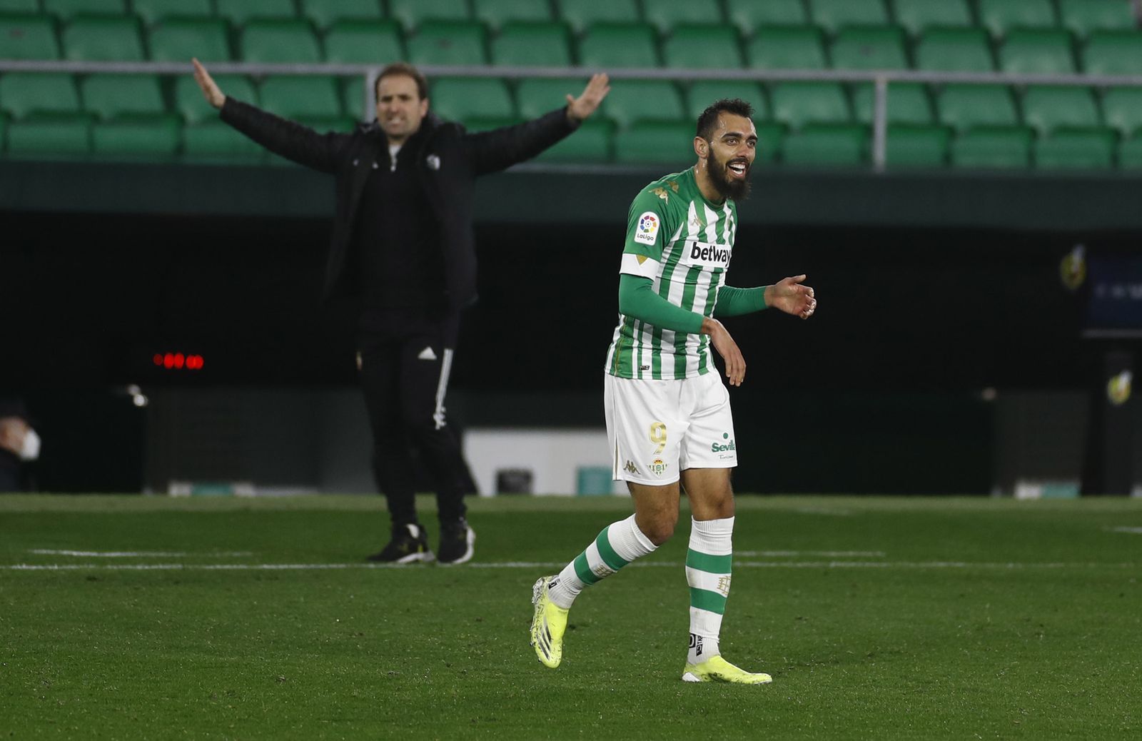 Borja Iglesias, en el duelo ante Osasuna.