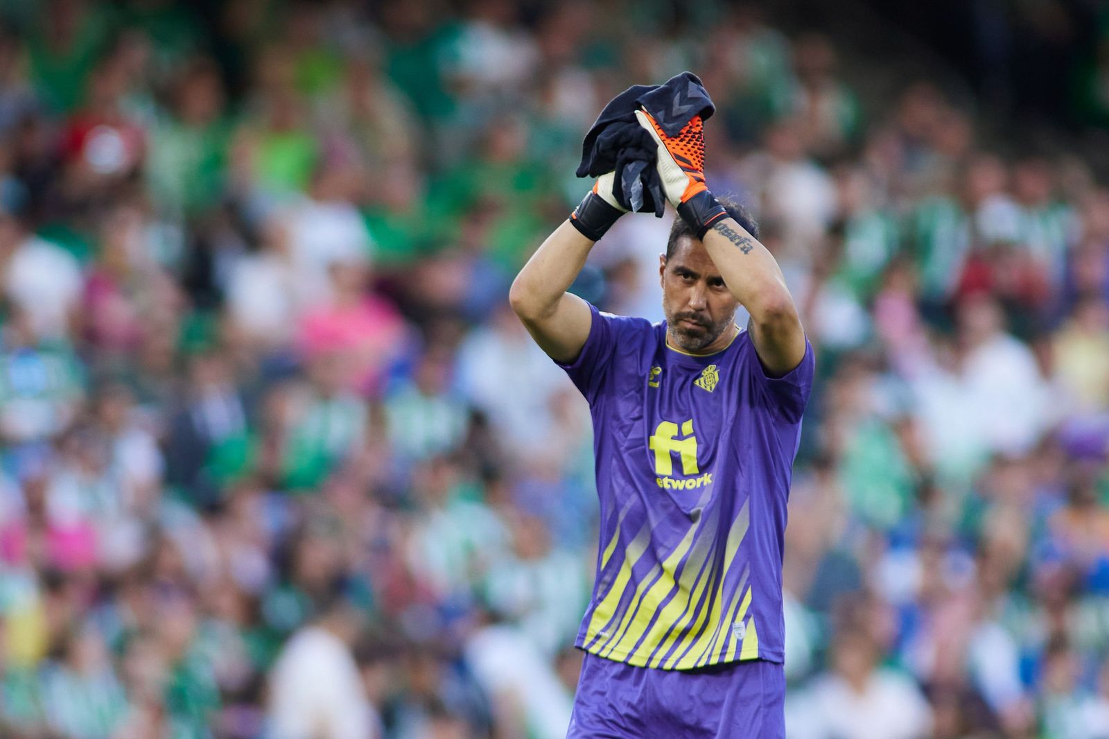 Claudio Bravo, en el Benito Villamarín.