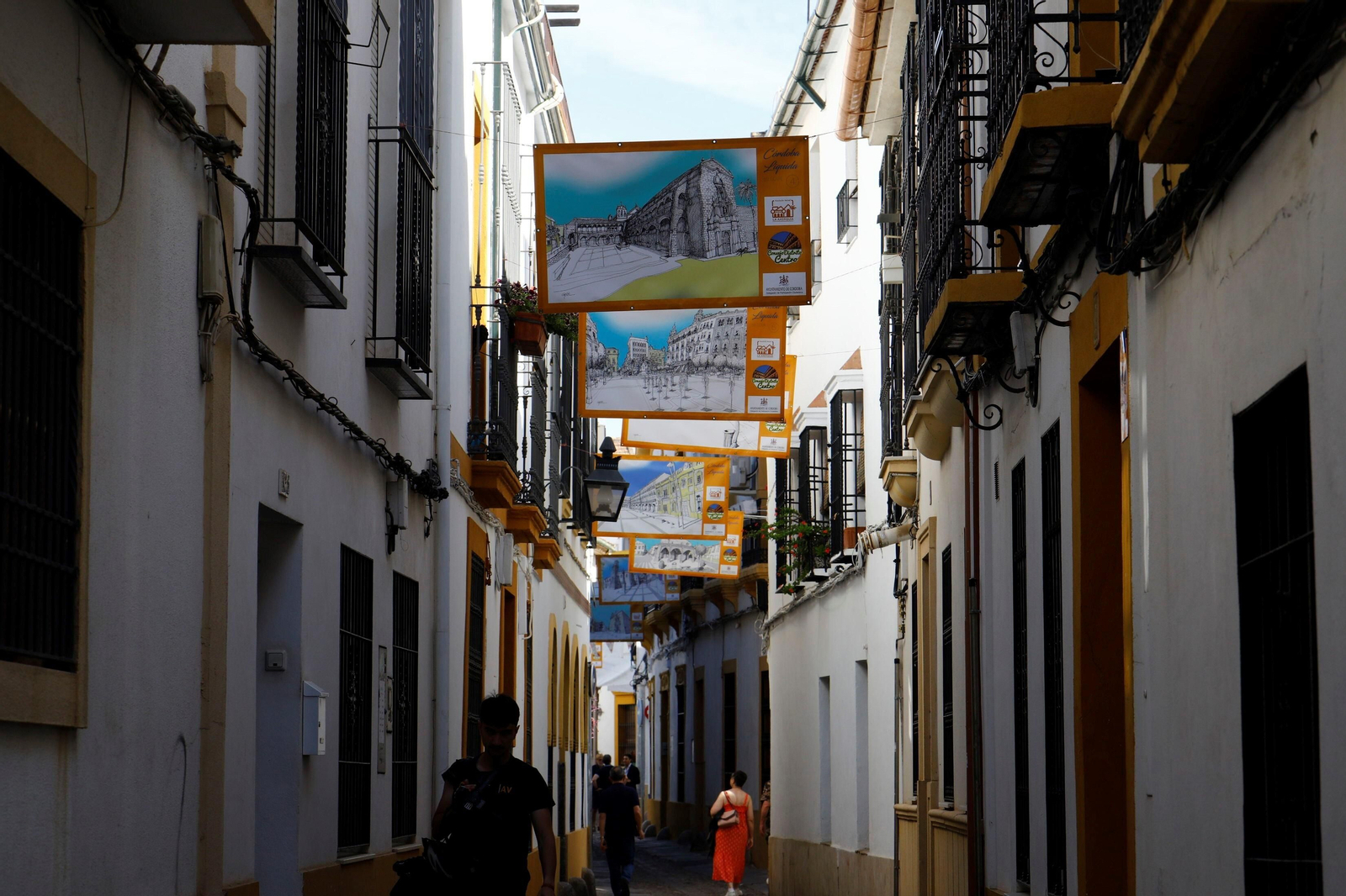 La calle Imágenes de Córdoba se llena de arte, en fotografías