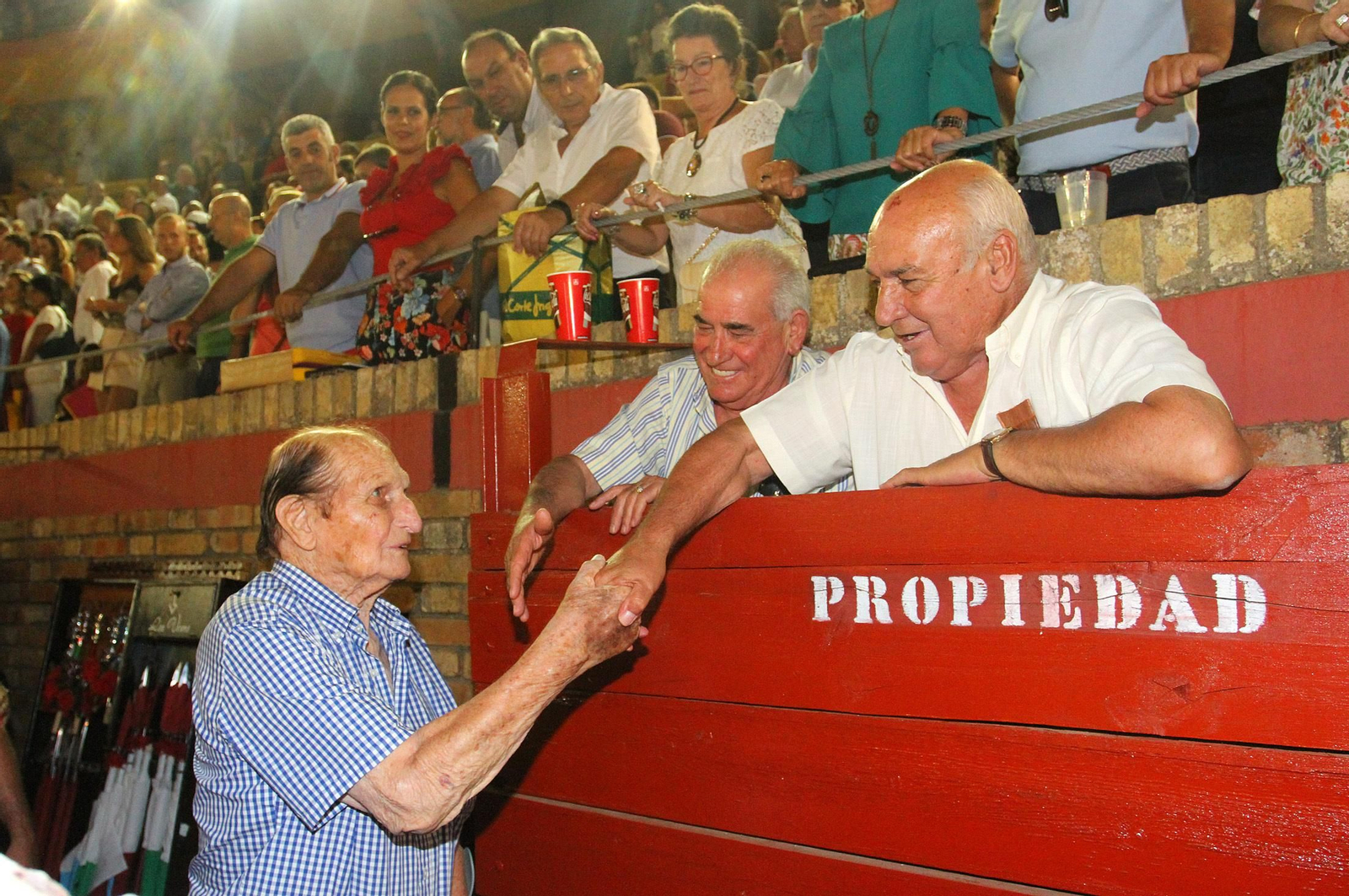 Imágenes de la corrida de rejones de Pablo Hermoso de Mendoza, Andrés Romero y Lea Vicens.