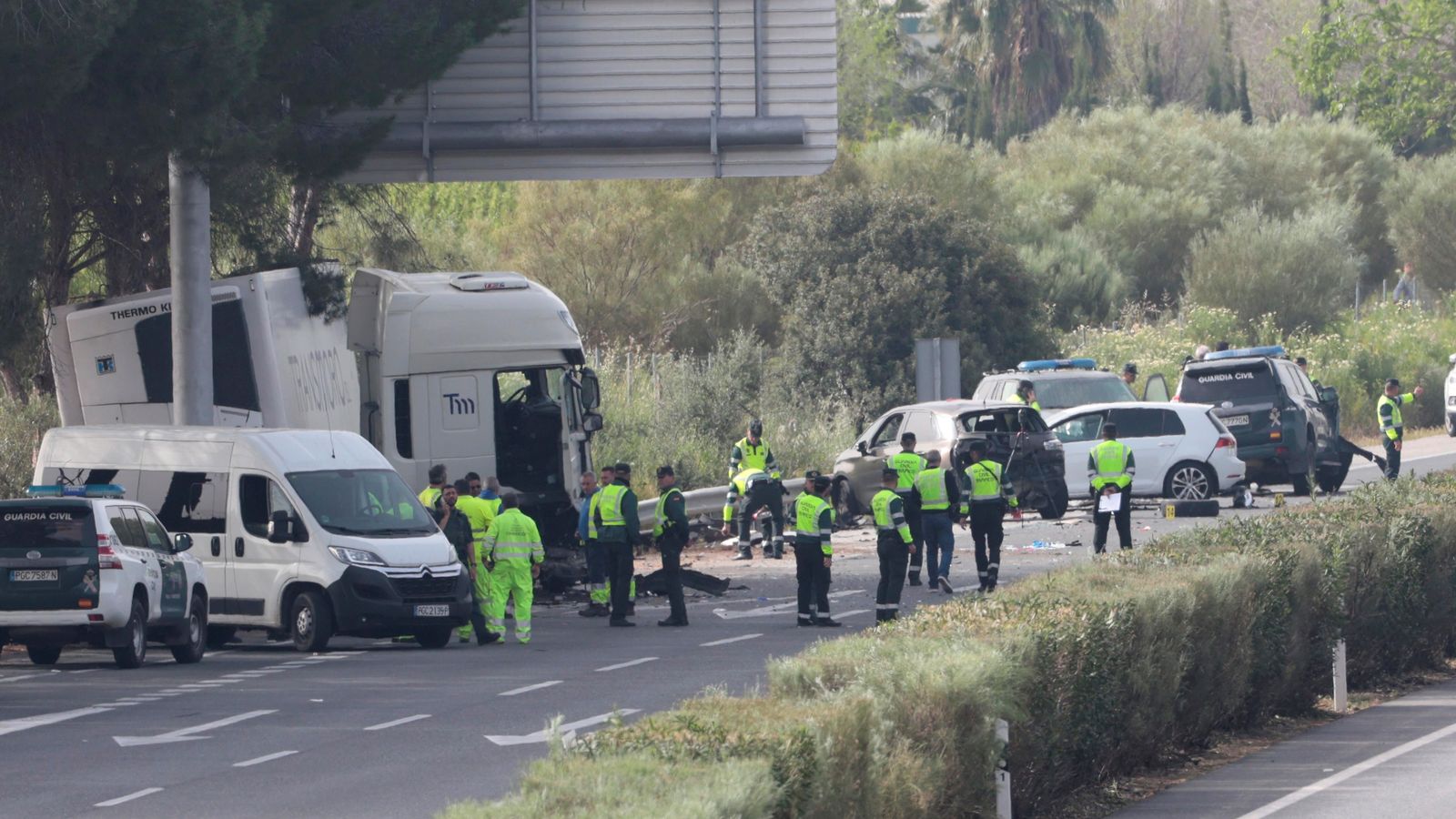 Imagen del dispositivo que se organizó tras el suceso en la autopista.