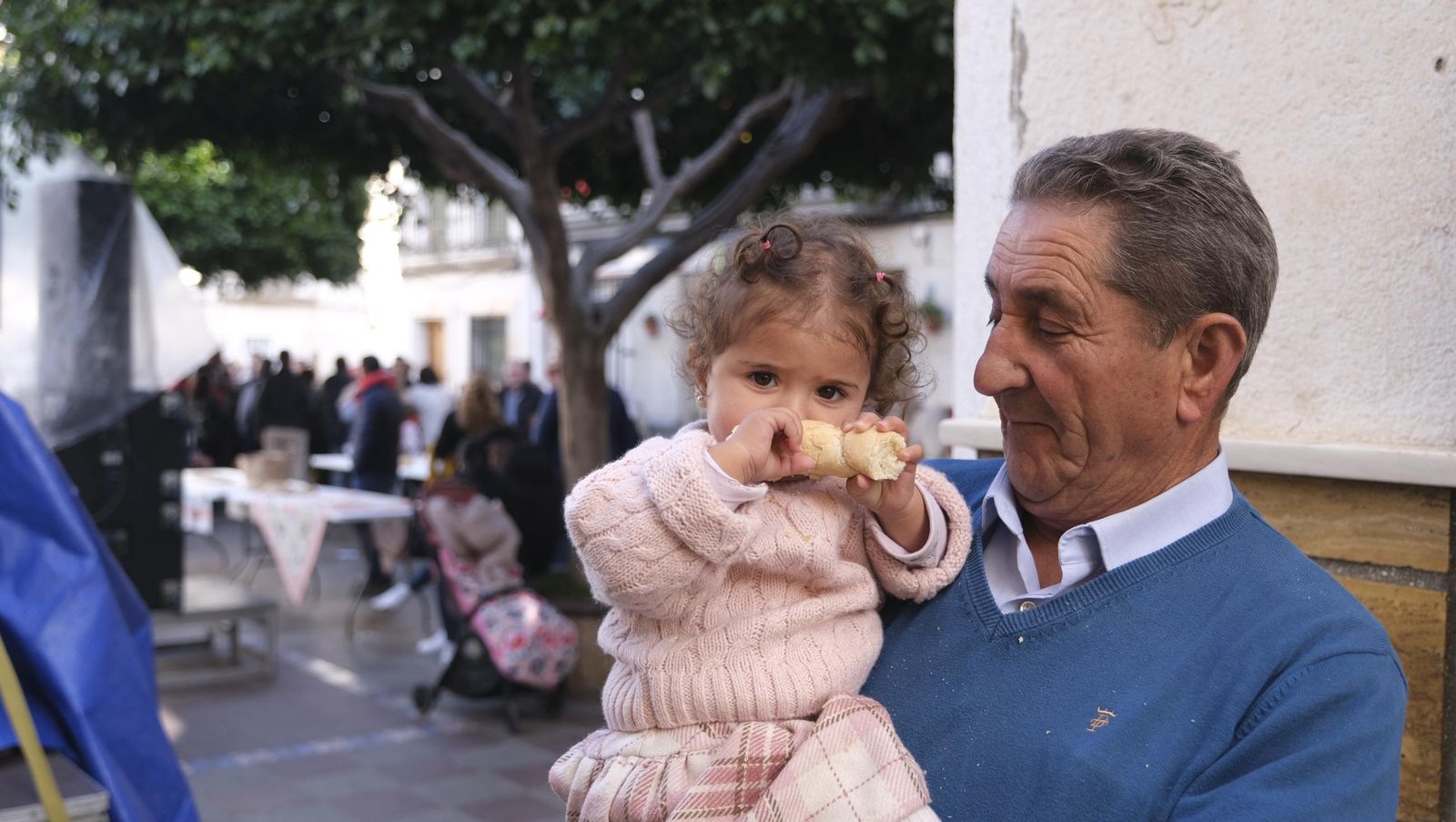Procesión de San Sebastián y tirada de roscos en Lubrín, en imágenes