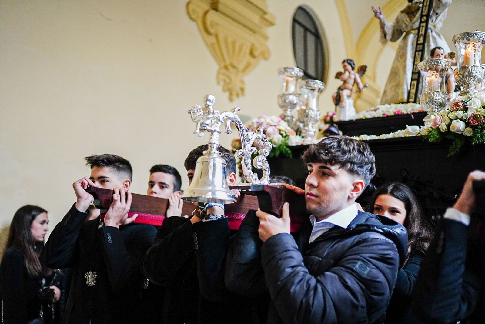 Así se ha vivido el Domingo de Resurrección en los templos en Granada