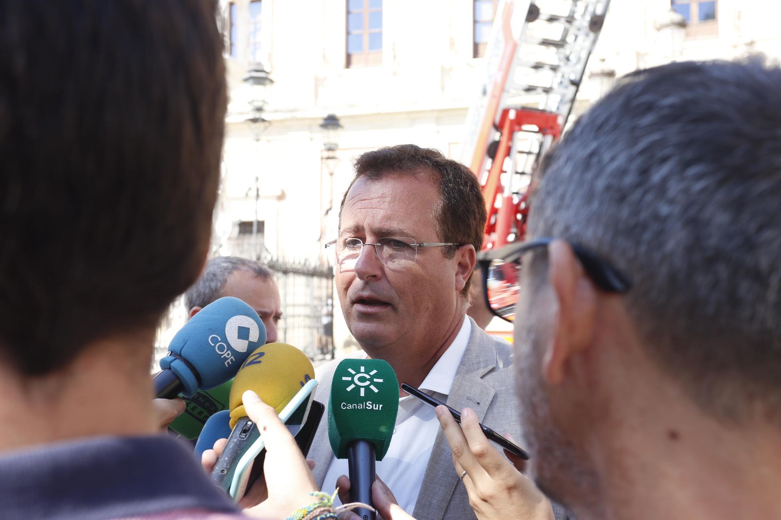 El concejal de Gobernación, Juan Carlos Cabrera, máximo responsable de la gestión del transporte urbano en Sevilla.