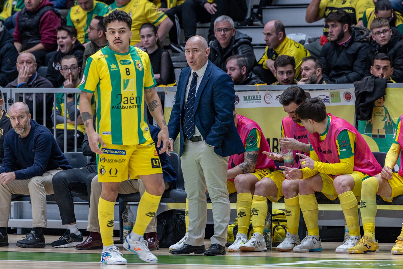 Las mejores imágenes del espectacular encuentro entre Jaén Paraíso Interior FS y Barça (3-3)