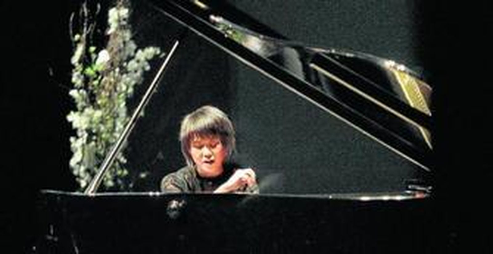 La pianista Yuja Wang, en un momento de su concierto en el Teatro de la Maestranza.