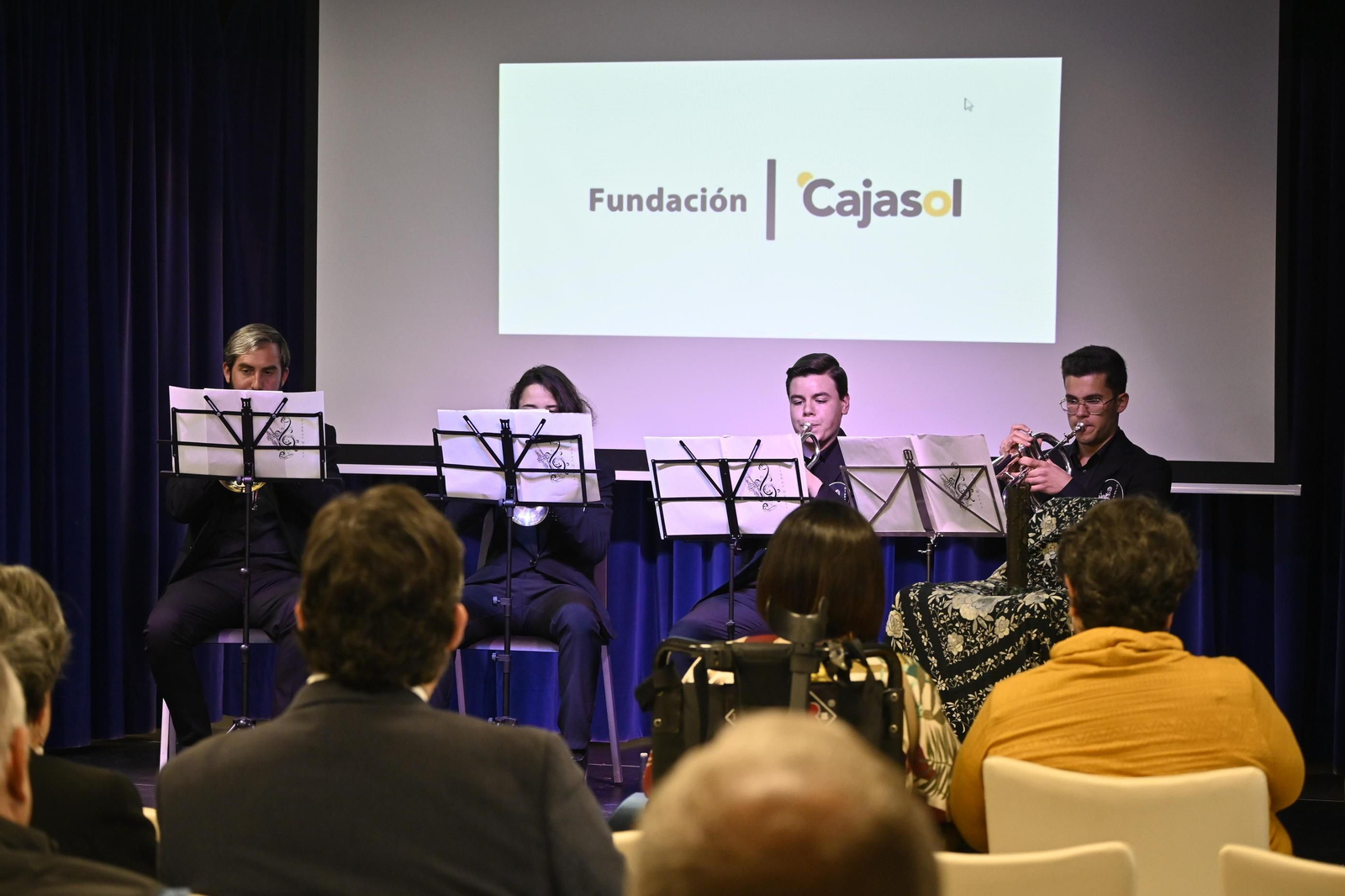 Entrega del Premio Gota a Gota a las Hermanas de la Cruz, en imágenes