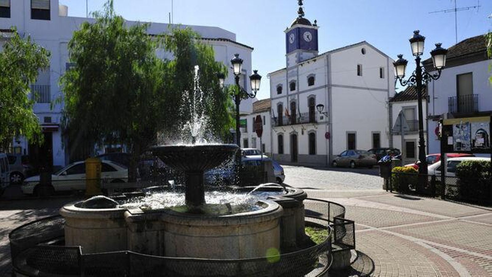 Plaza de Cardeña Plaza de Cardeña