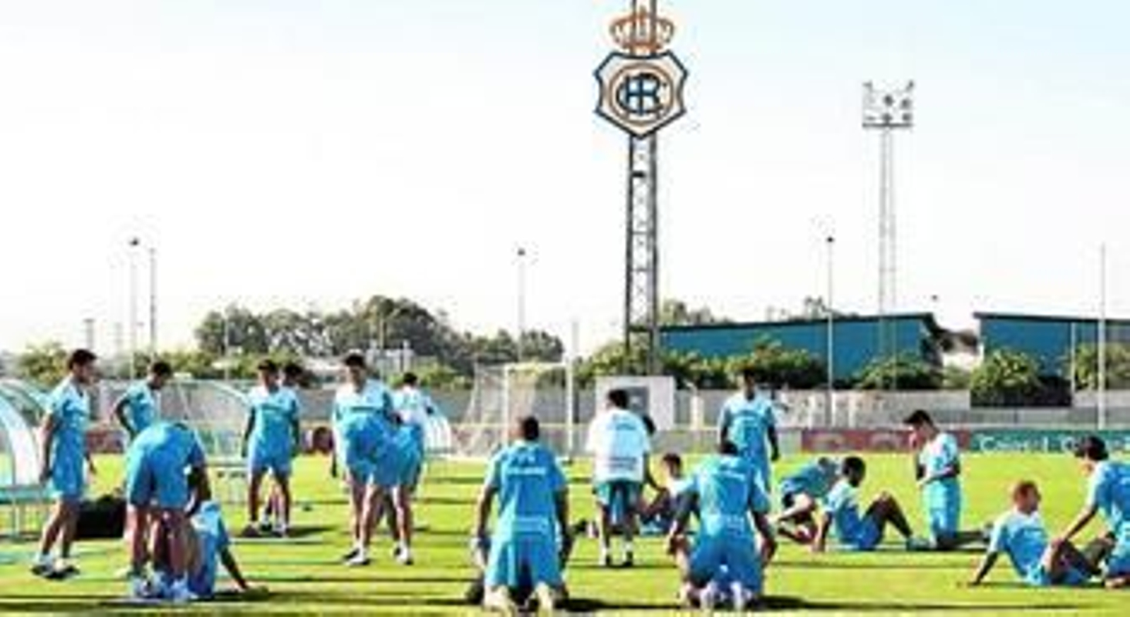 La plantilla del Recreativo, durante el entrenamiento de ayer.