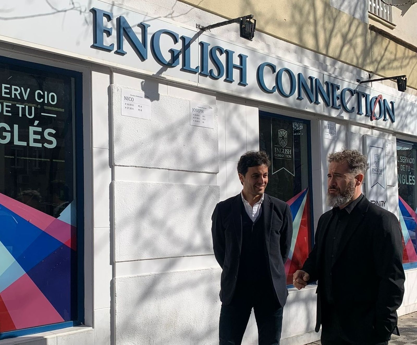 El director de Exámenes de Exams Andalucía, Ricardo Freires, y el Master Franquicia de English Connection Master Sur, Juan José Bote