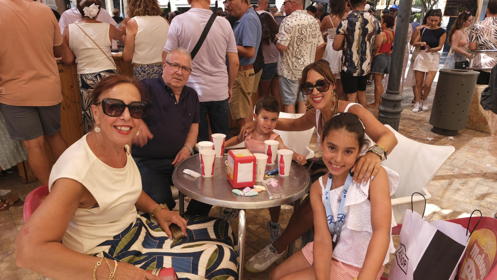 La Feria del Mediodía del jueves en Almería, en imágenes
