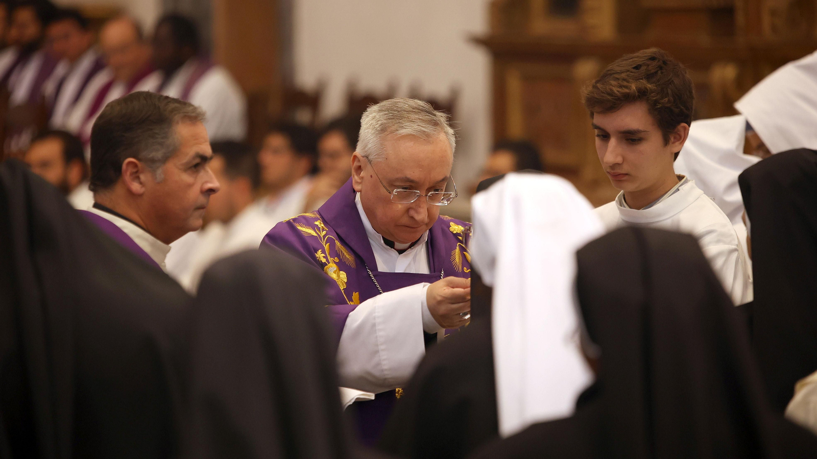 Misa de despedida en la Cartuja de Jerez a las hermanas de Belén