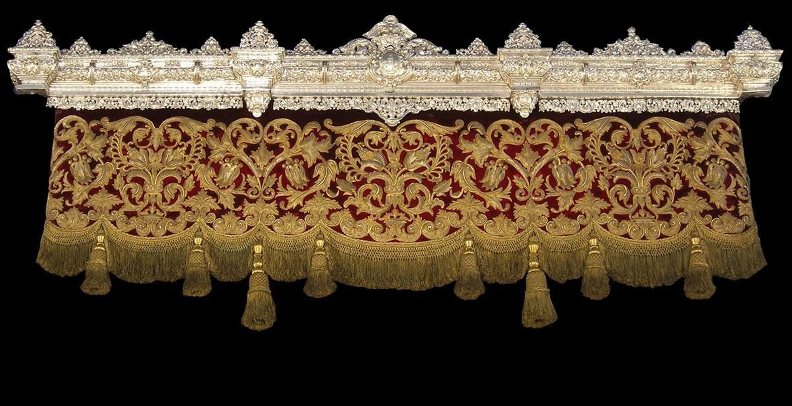 Bambalinas de palio del paso de María Santísima de los Dolores.