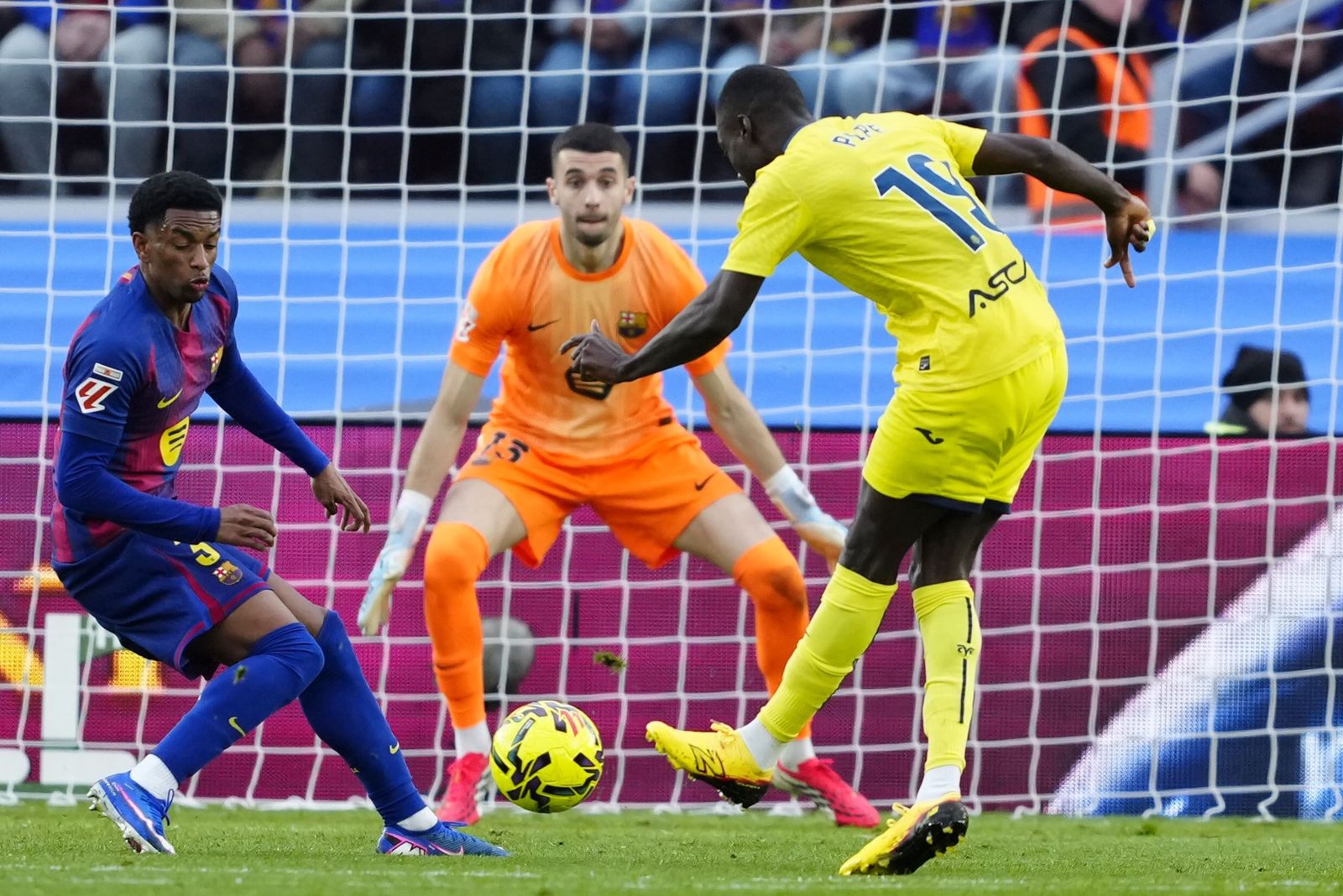 Las fotos del Barcelona-Villarreal en la gran tarde de Lamine